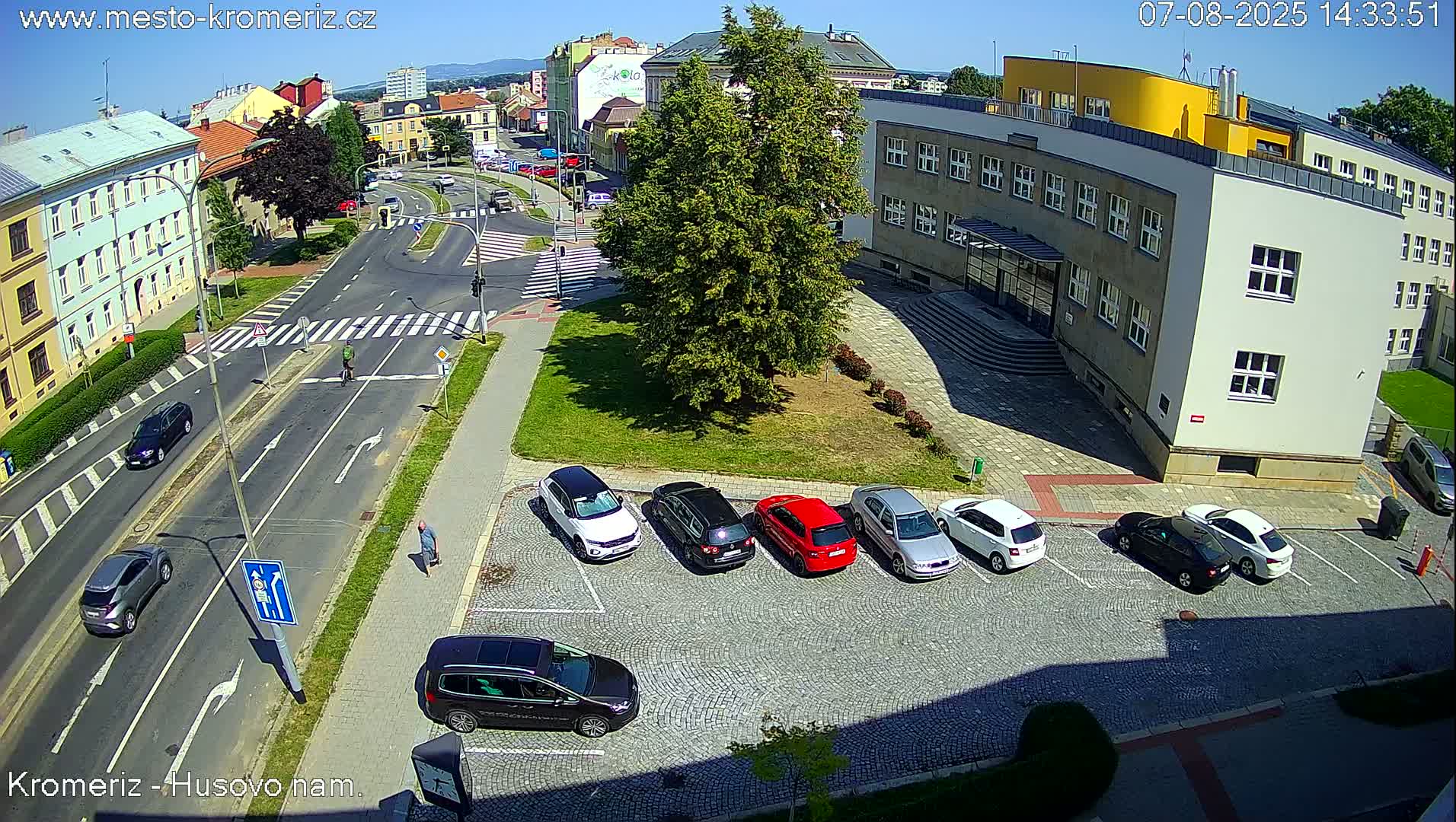 Kroměříž, Husovo & Kotojedska Náměstí  Square Intersection Live Cam - Kromeriz, Zlin, Czechia