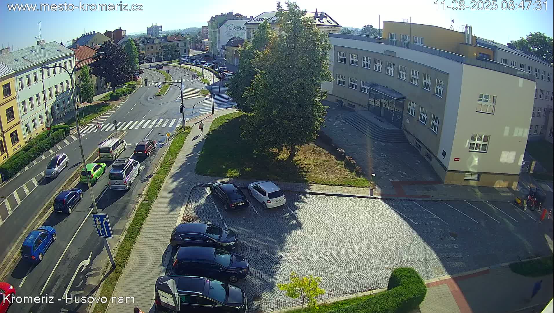 Kroměříž, Husovo & Kotojedska Náměstí  Square Intersection Live Cam - Kromeriz, Zlin, Czechia