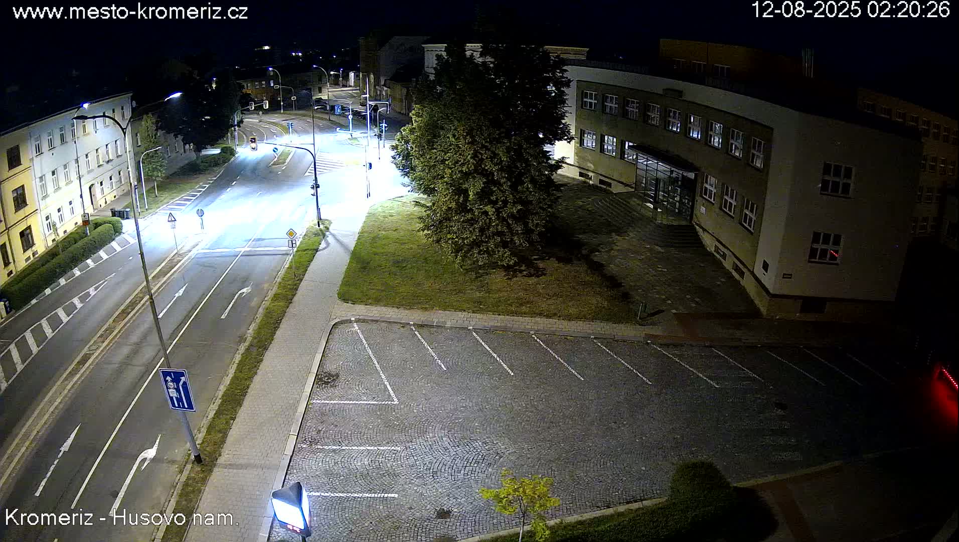 Kroměříž, Husovo & Kotojedska Náměstí  Square Intersection Live Cam - Kromeriz, Zlin, Czechia