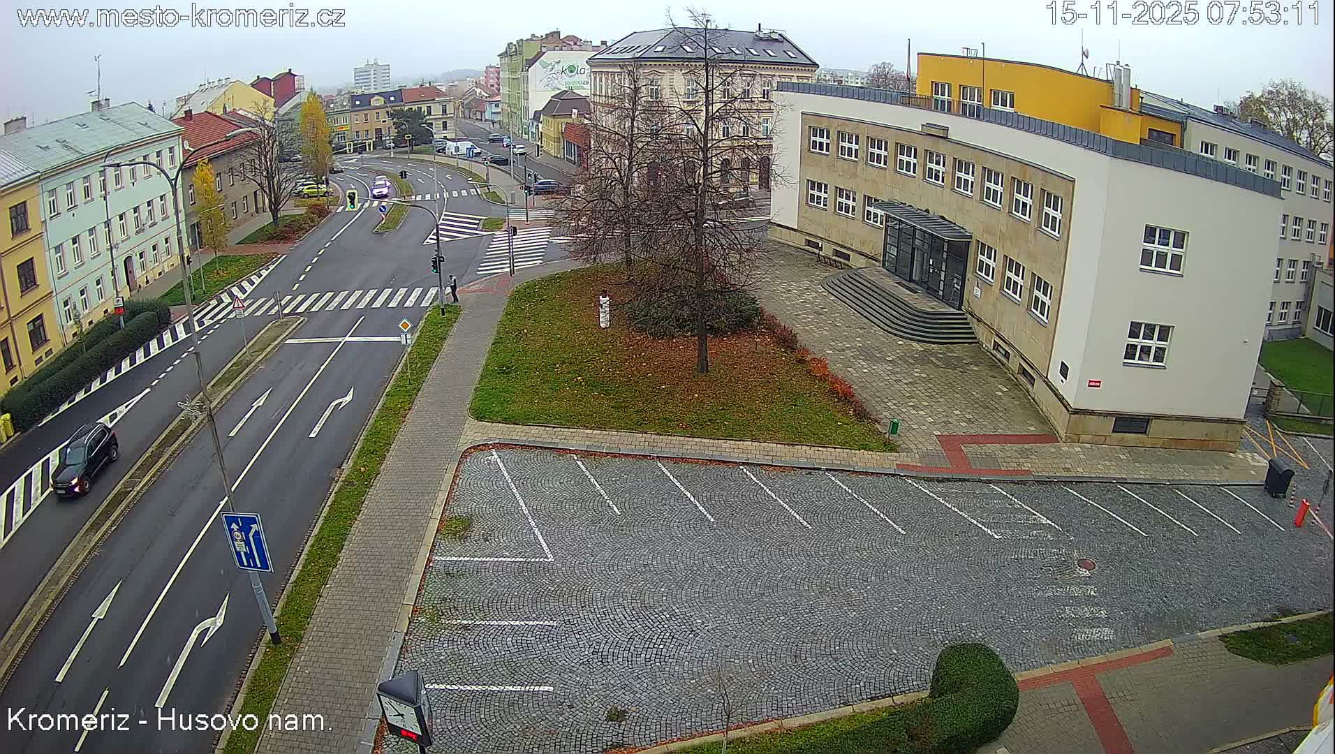 Kroměříž, Husovo & Kotojedska Náměstí  Square Intersection Live Cam - Kromeriz, Zlin, Czechia
