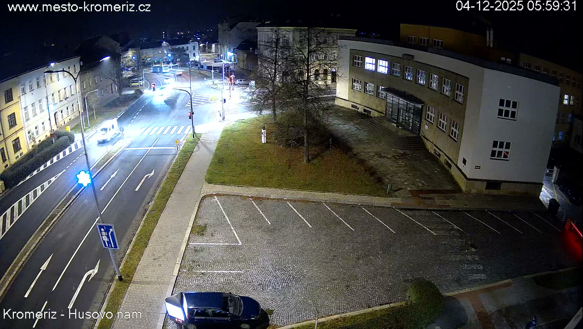 Kroměříž, Husovo & Kotojedska Náměstí  Square Intersection Live Cam - Kromeriz, Zlin, Czechia
