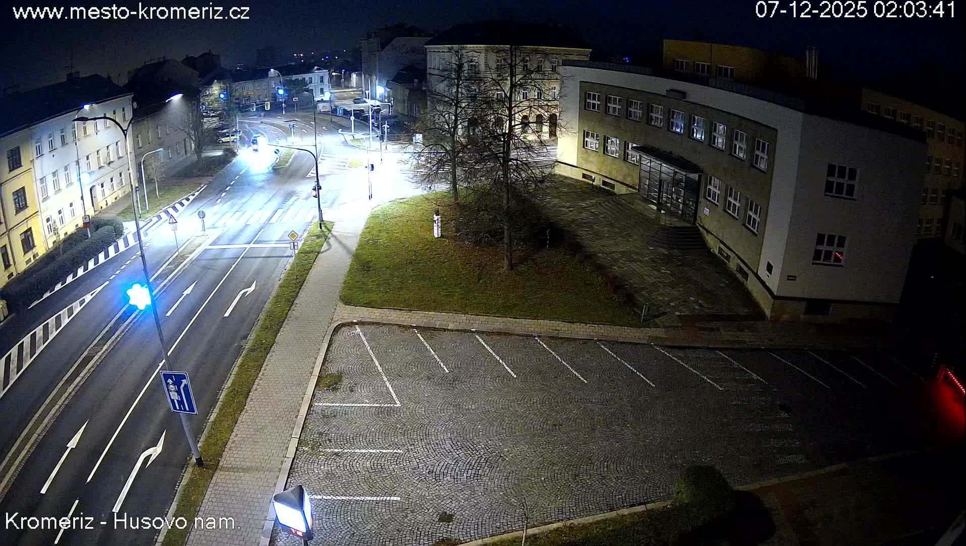 Kroměříž, Husovo & Kotojedska Náměstí  Square Intersection Live Cam - Kromeriz, Zlin, Czechia