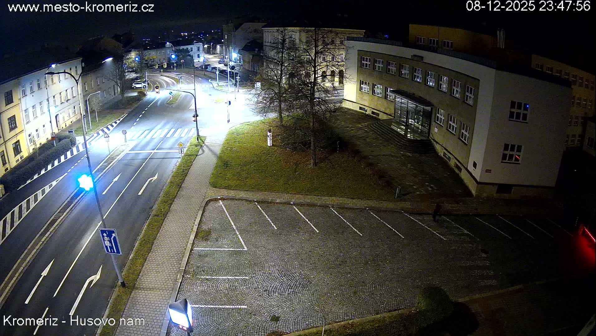Kroměříž, Husovo & Kotojedska Náměstí  Square Intersection Live Cam - Kromeriz, Zlin, Czechia