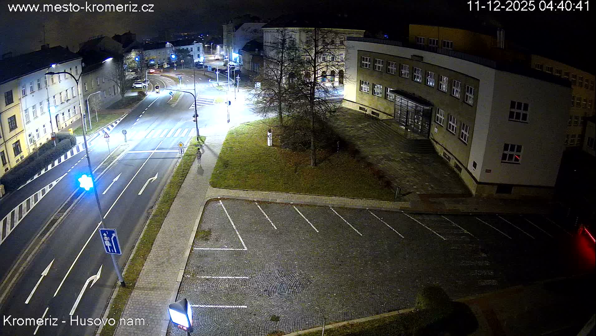Kroměříž, Husovo & Kotojedska Náměstí  Square Intersection Live Cam - Kromeriz, Zlin, Czechia