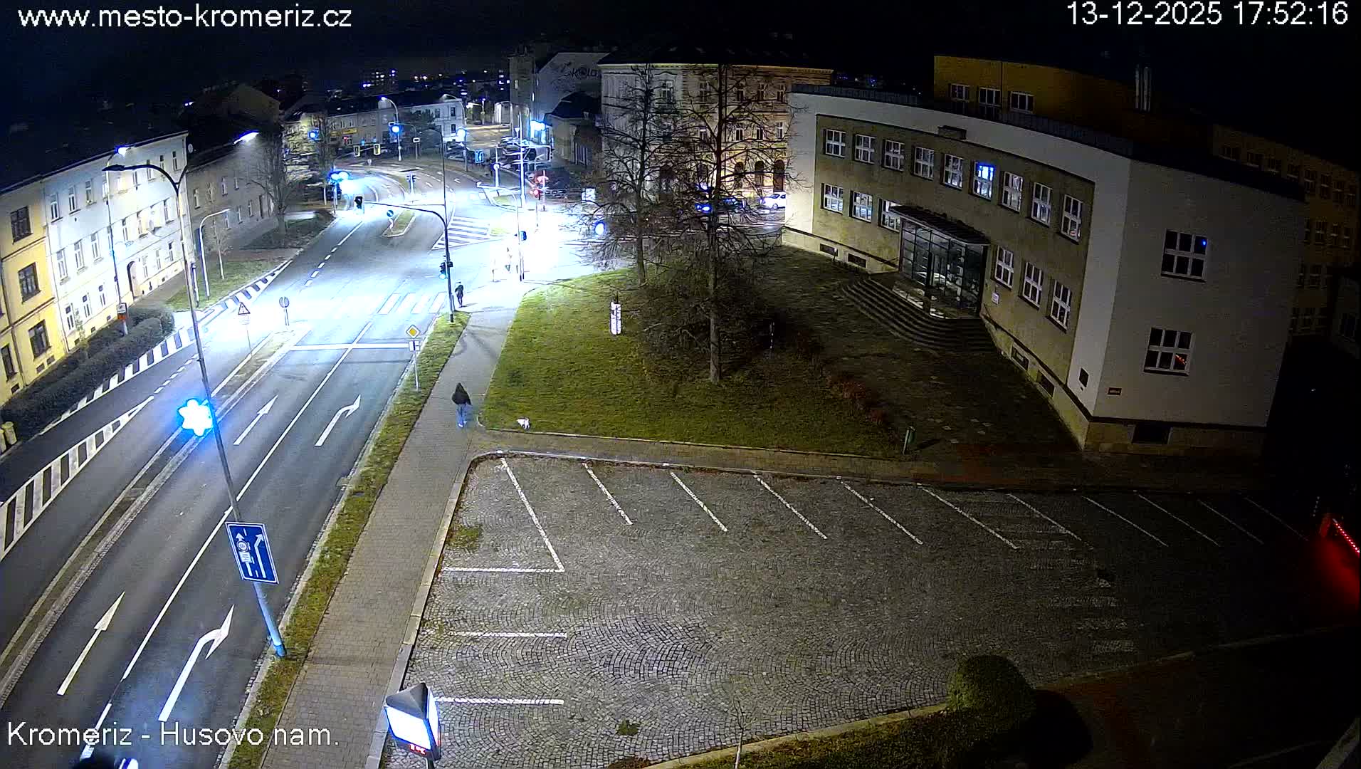 Kroměříž, Husovo & Kotojedska Náměstí  Square Intersection Live Cam - Kromeriz, Zlin, Czechia
