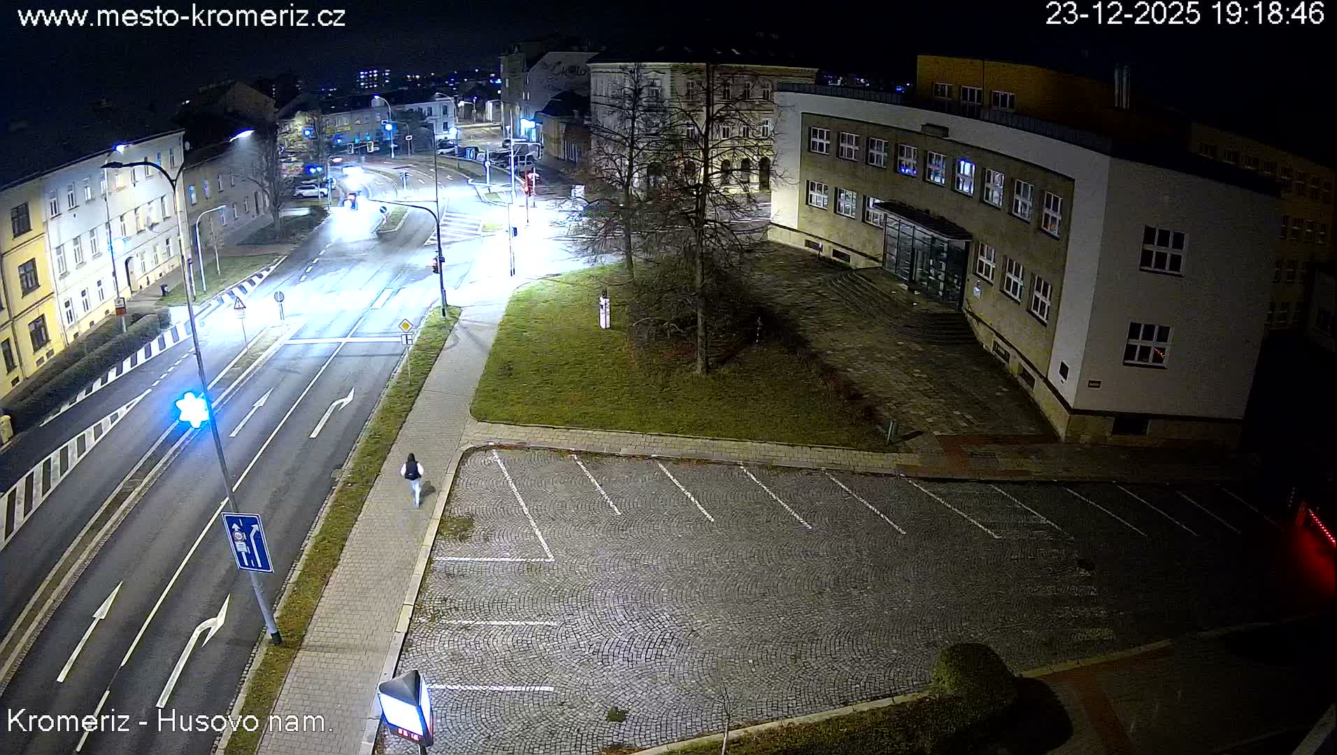 Kroměříž, Husovo & Kotojedska Náměstí  Square Intersection Live Cam - Kromeriz, Zlin, Czechia