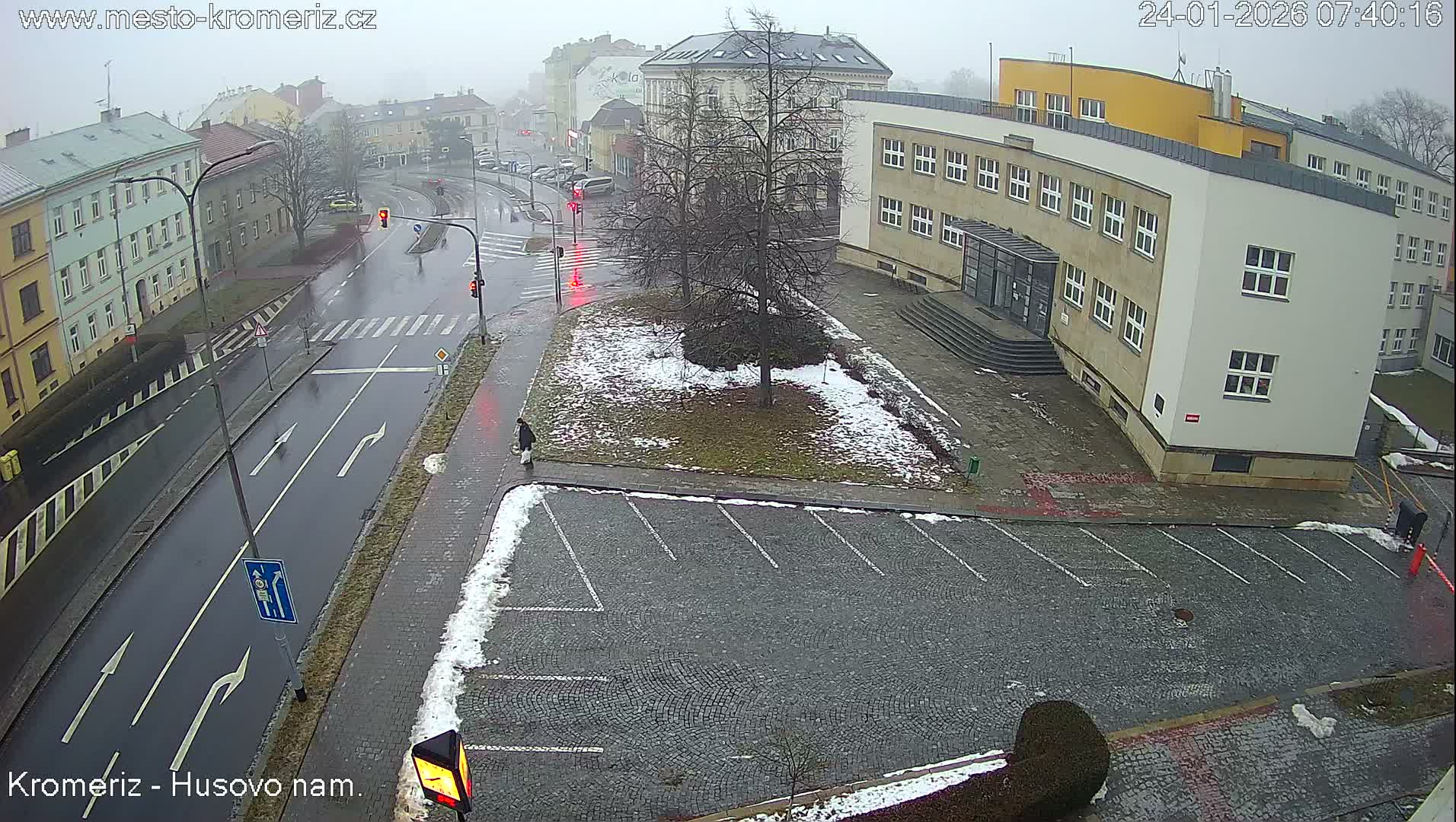 Kroměříž, Husovo & Kotojedska Náměstí  Square Intersection Live Cam - Kromeriz, Zlin, Czechia