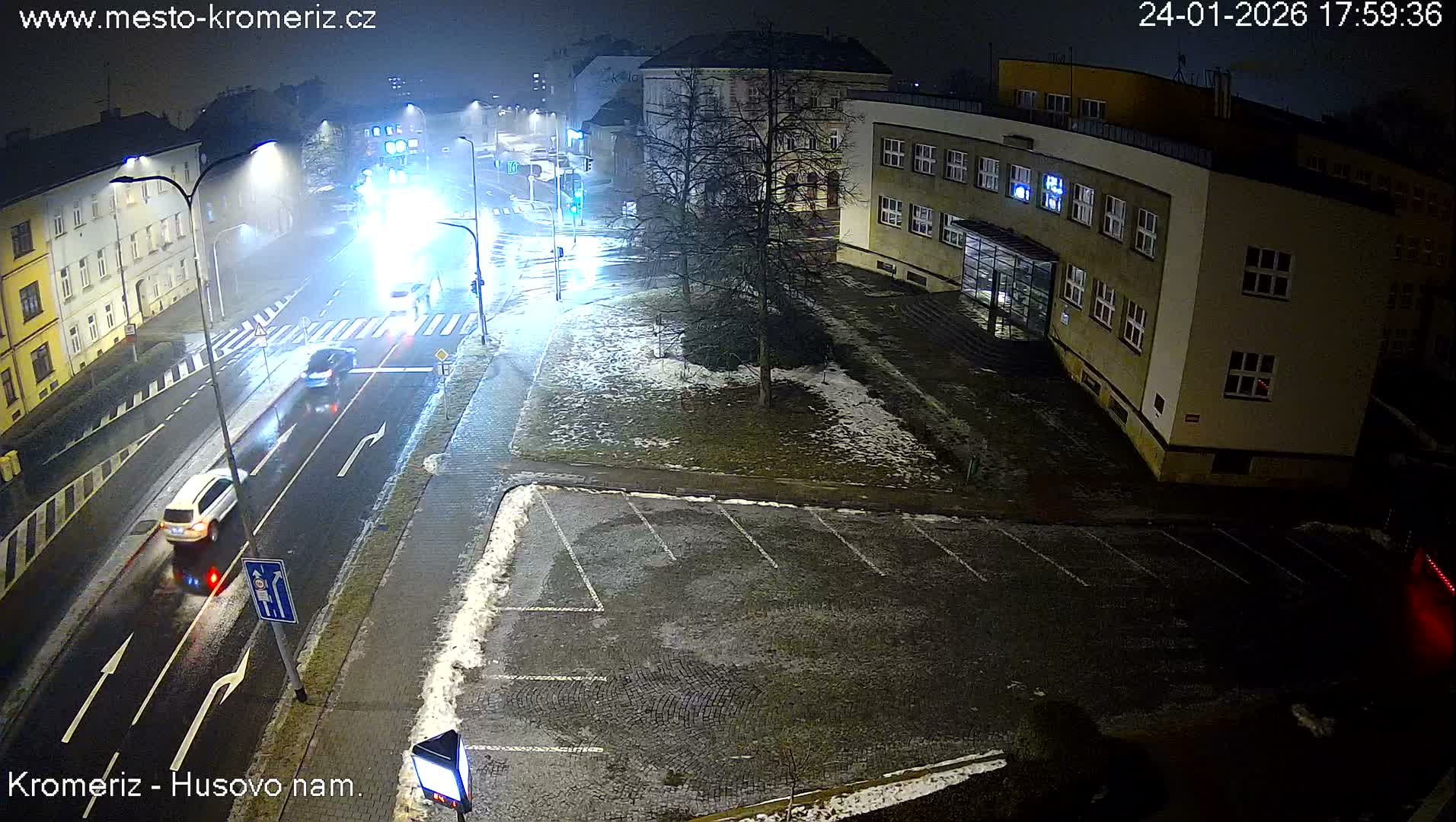 Kroměříž, Husovo & Kotojedska Náměstí  Square Intersection Live Cam - Kromeriz, Zlin, Czechia
