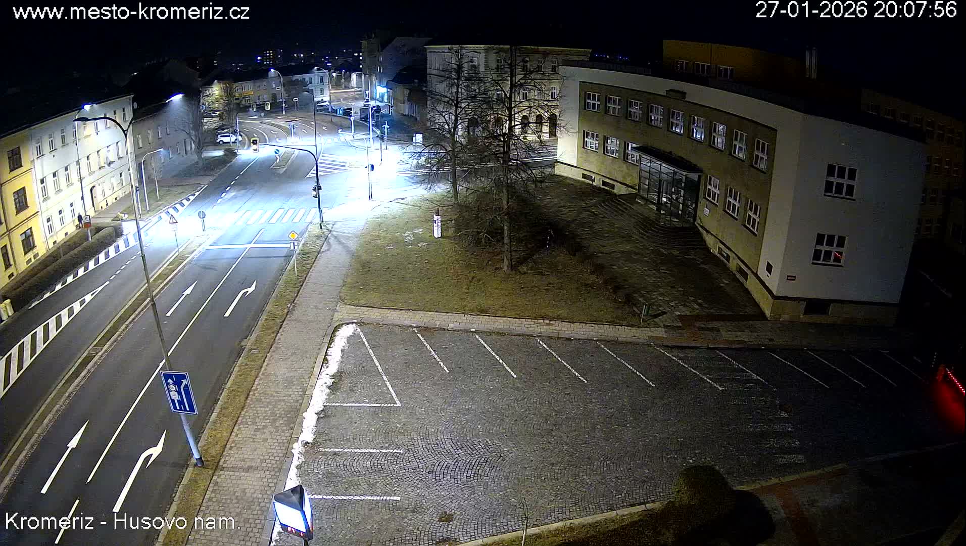 Kroměříž, Husovo & Kotojedska Náměstí  Square Intersection Live Cam - Kromeriz, Zlin, Czechia