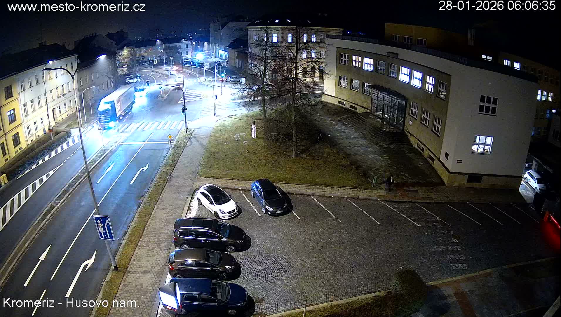 Kroměříž, Husovo & Kotojedska Náměstí  Square Intersection Live Cam - Kromeriz, Zlin, Czechia