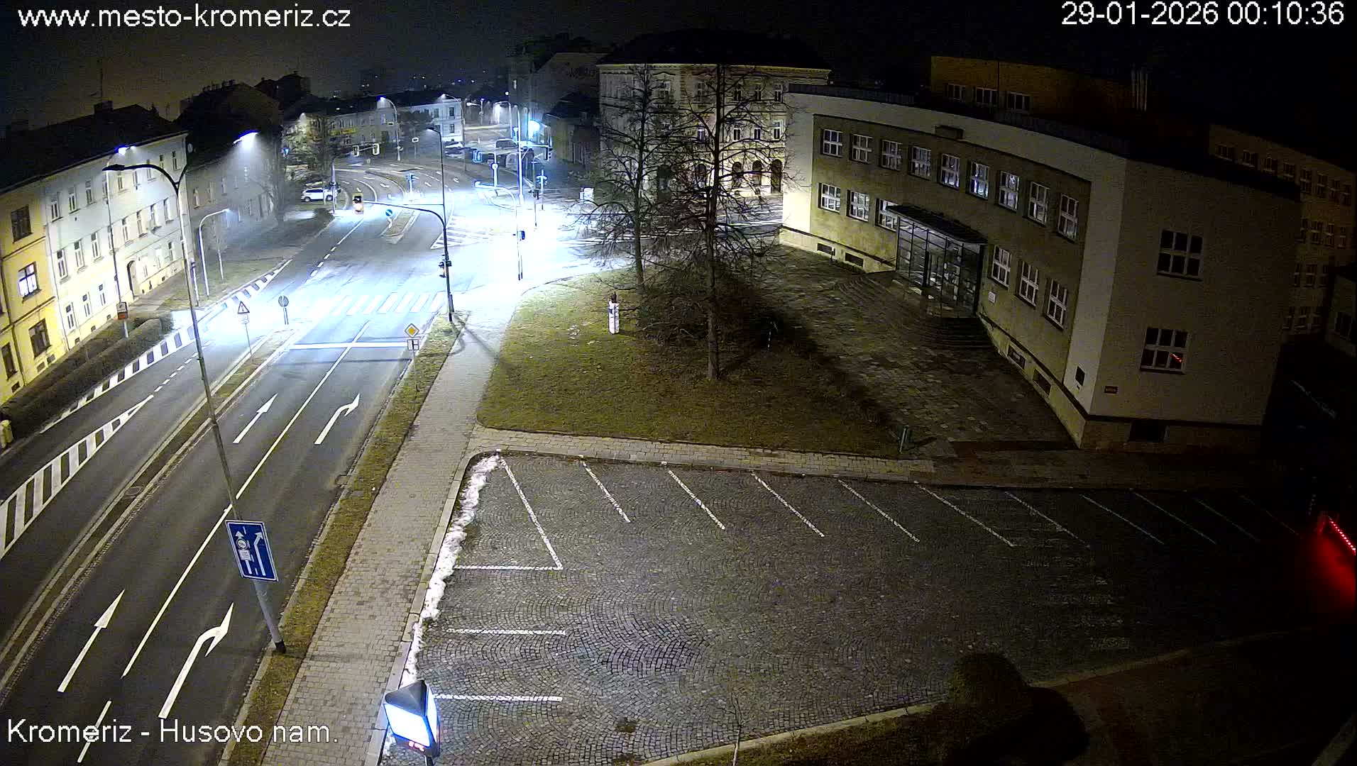 Kroměříž, Husovo & Kotojedska Náměstí  Square Intersection Live Cam - Kromeriz, Zlin, Czechia