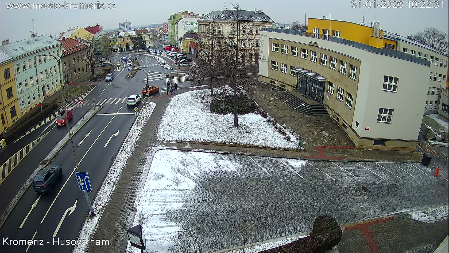 Kroměříž, Husovo & Kotojedska Náměstí  Square Intersection Live Cam - Kromeriz, Zlin, Czechia