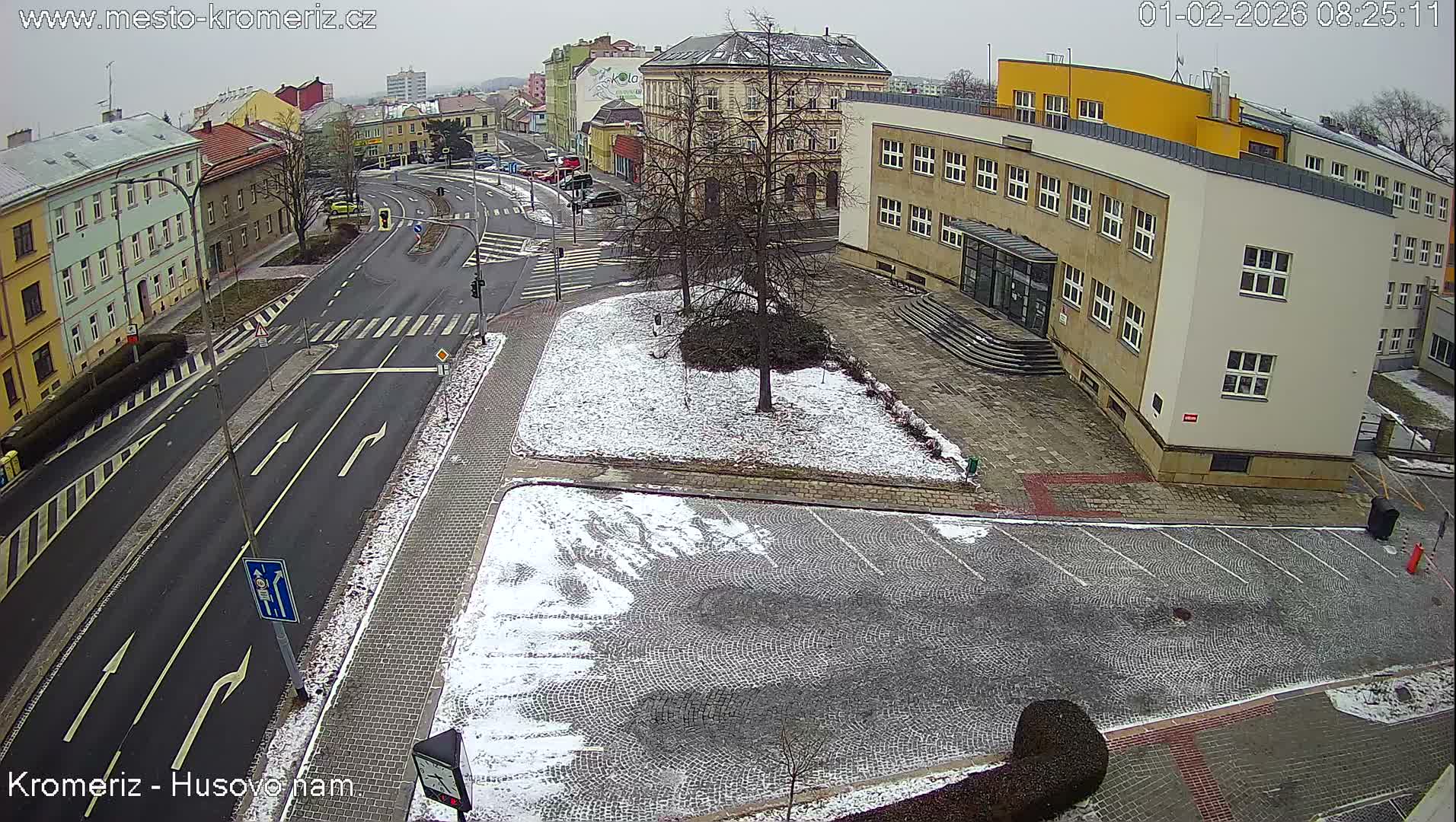 Kroměříž, Husovo & Kotojedska Náměstí  Square Intersection Live Cam - Kromeriz, Zlin, Czechia