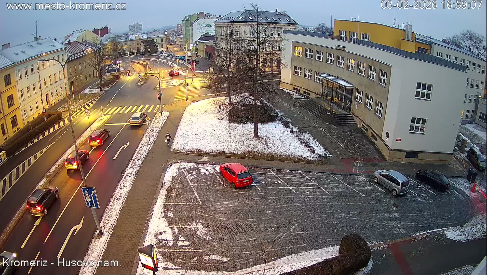 Kroměříž, Husovo & Kotojedska Náměstí  Square Intersection Live Cam - Kromeriz, Zlin, Czechia