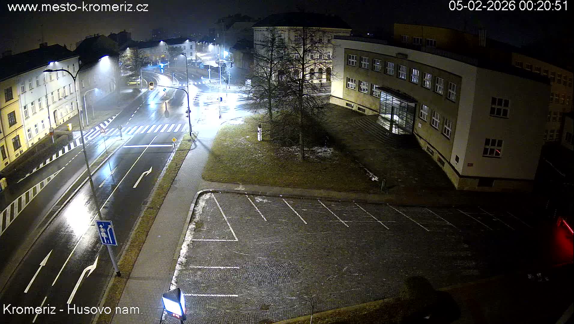 Kroměříž, Husovo & Kotojedska Náměstí  Square Intersection Live Cam - Kromeriz, Zlin, Czechia