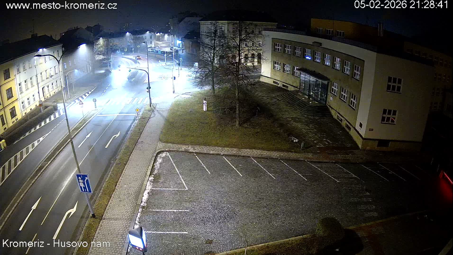 Kroměříž, Husovo & Kotojedska Náměstí  Square Intersection Live Cam - Kromeriz, Zlin, Czechia