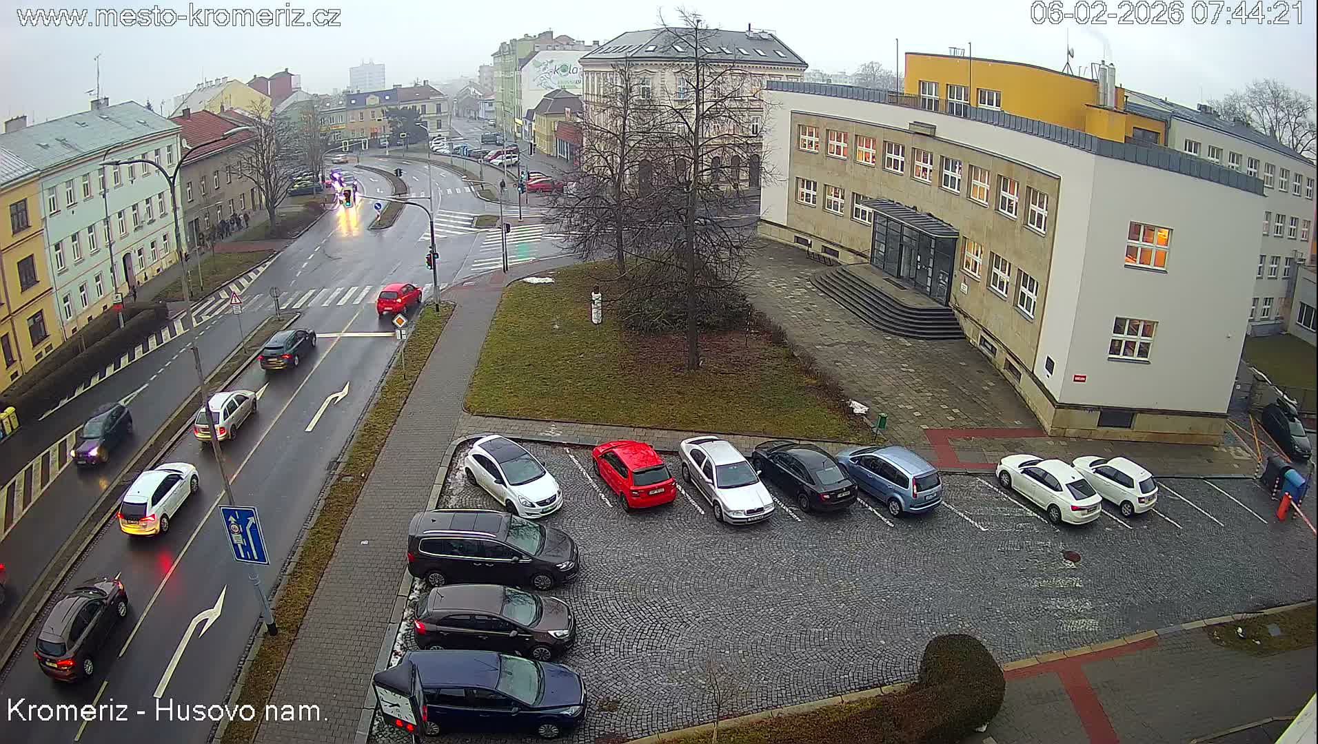 Kroměříž, Husovo & Kotojedska Náměstí  Square Intersection Live Cam - Kromeriz, Zlin, Czechia