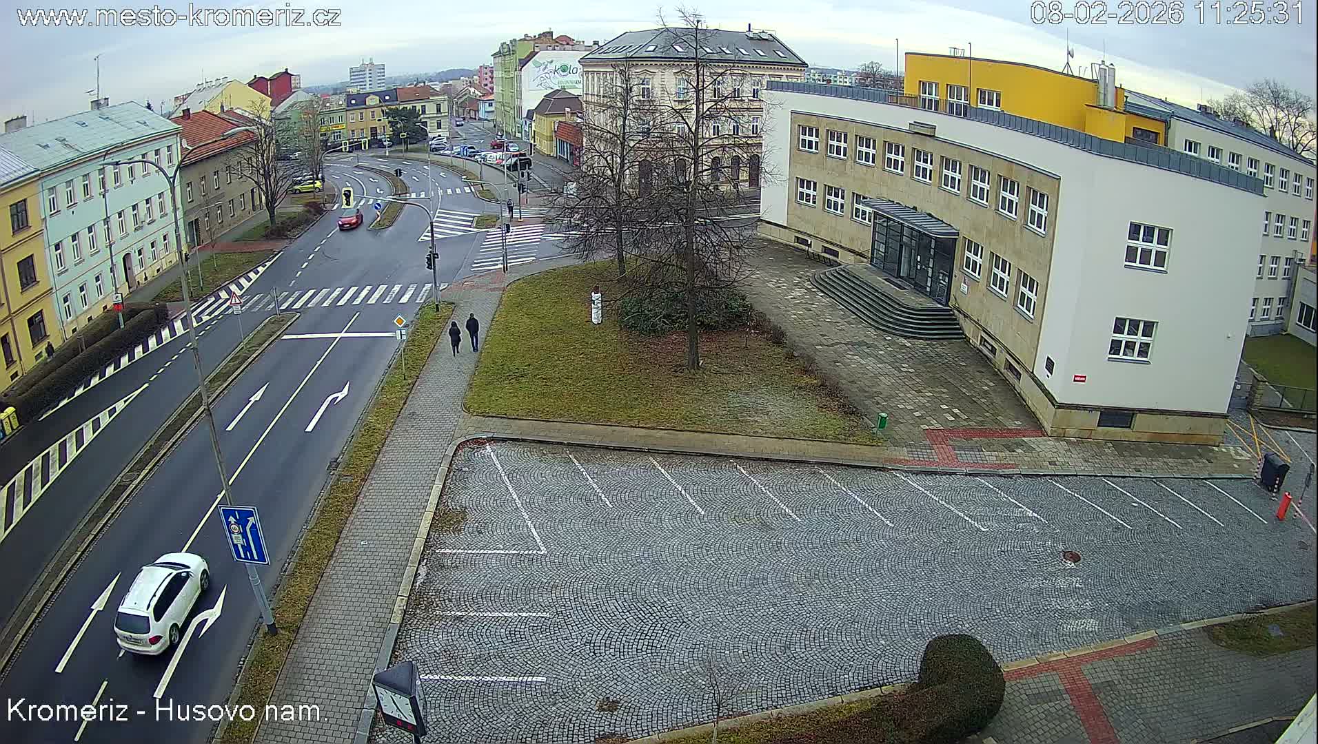 Kroměříž, Husovo & Kotojedska Náměstí  Square Intersection Live Cam - Kromeriz, Zlin, Czechia