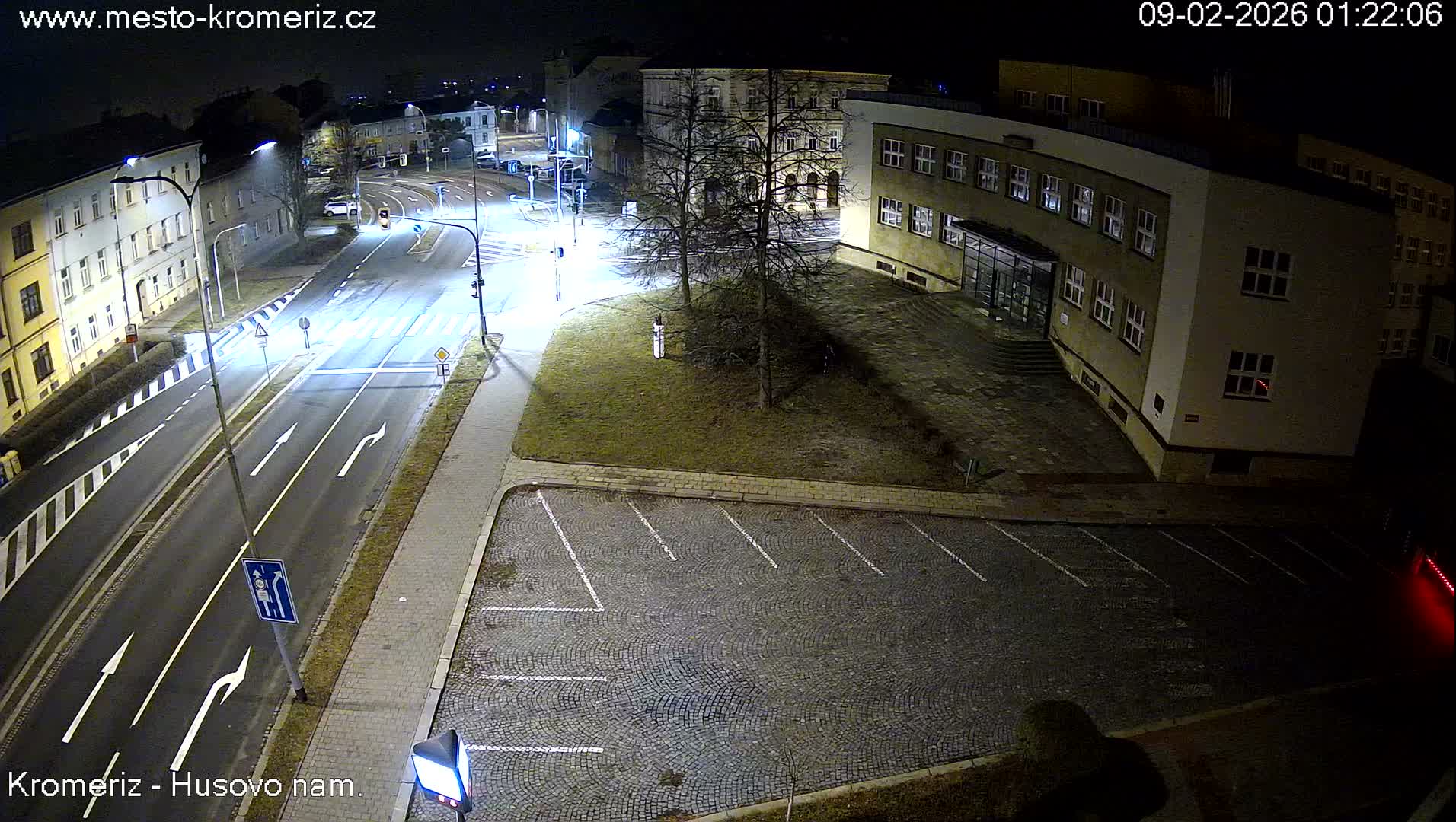 Kroměříž, Husovo & Kotojedska Náměstí  Square Intersection Live Cam - Kromeriz, Zlin, Czechia