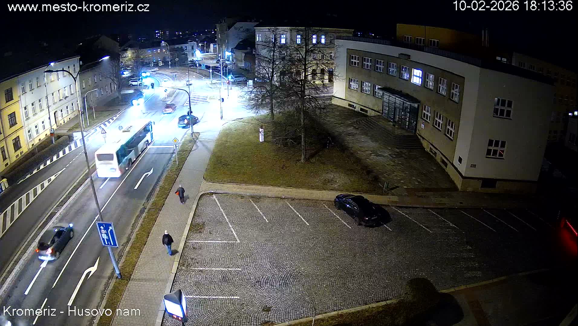 Kroměříž, Husovo & Kotojedska Náměstí  Square Intersection Live Cam - Kromeriz, Zlin, Czechia