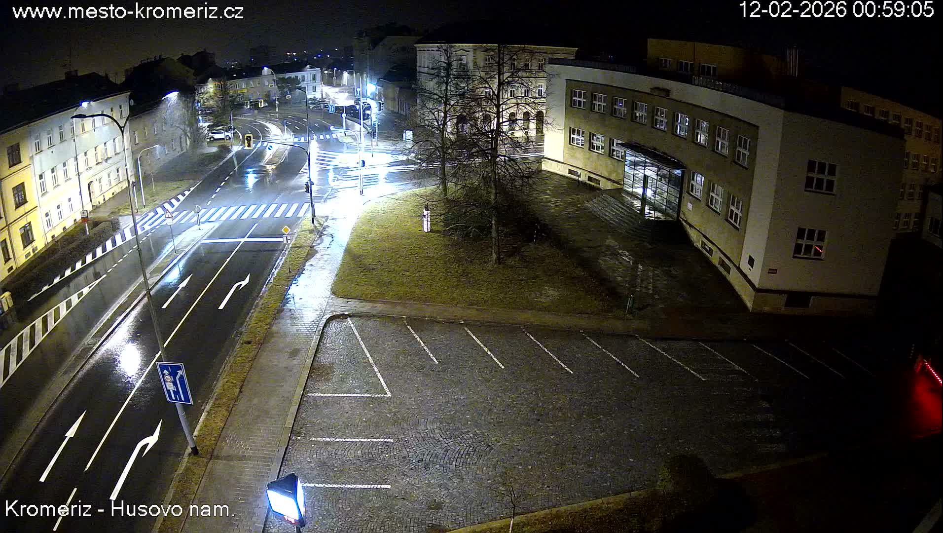 Kroměříž, Husovo & Kotojedska Náměstí  Square Intersection Live Cam - Kromeriz, Zlin, Czechia
