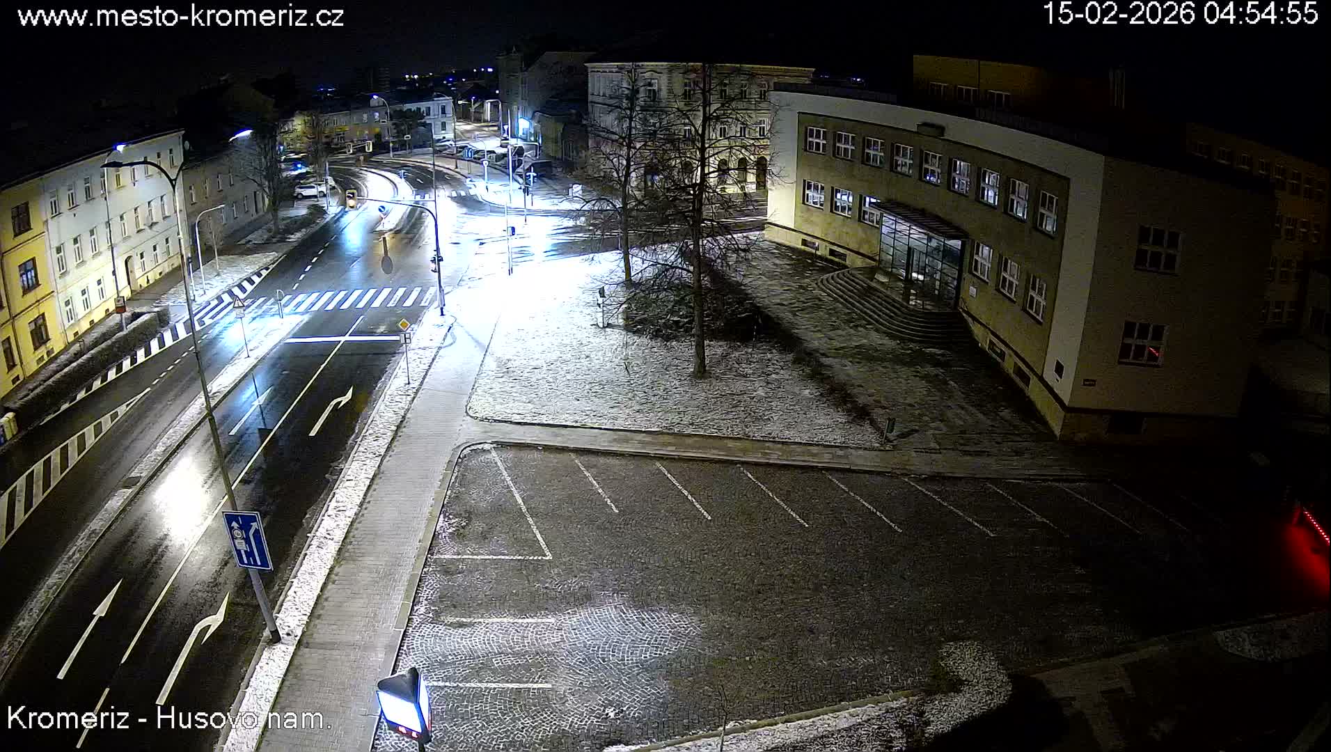 Kroměříž, Husovo & Kotojedska Náměstí  Square Intersection Live Cam - Kromeriz, Zlin, Czechia