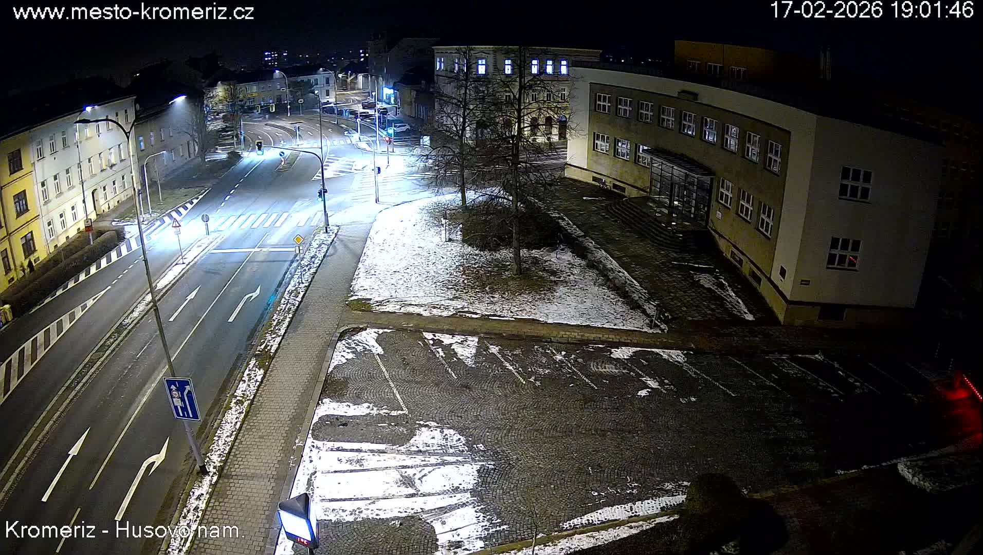 Kroměříž, Husovo & Kotojedska Náměstí  Square Intersection Live Cam - Kromeriz, Zlin, Czechia