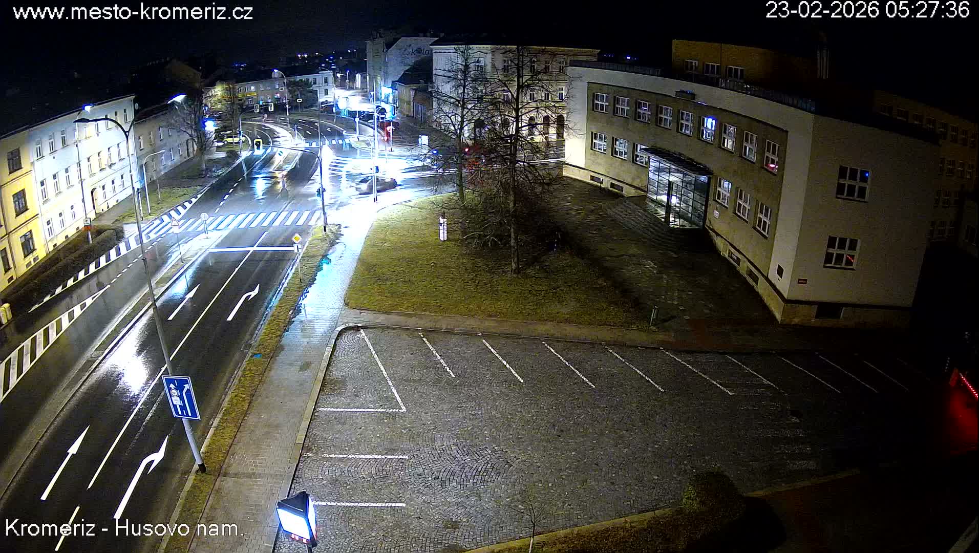 Kroměříž, Husovo & Kotojedska Náměstí  Square Intersection Live Cam - Kromeriz, Zlin, Czechia