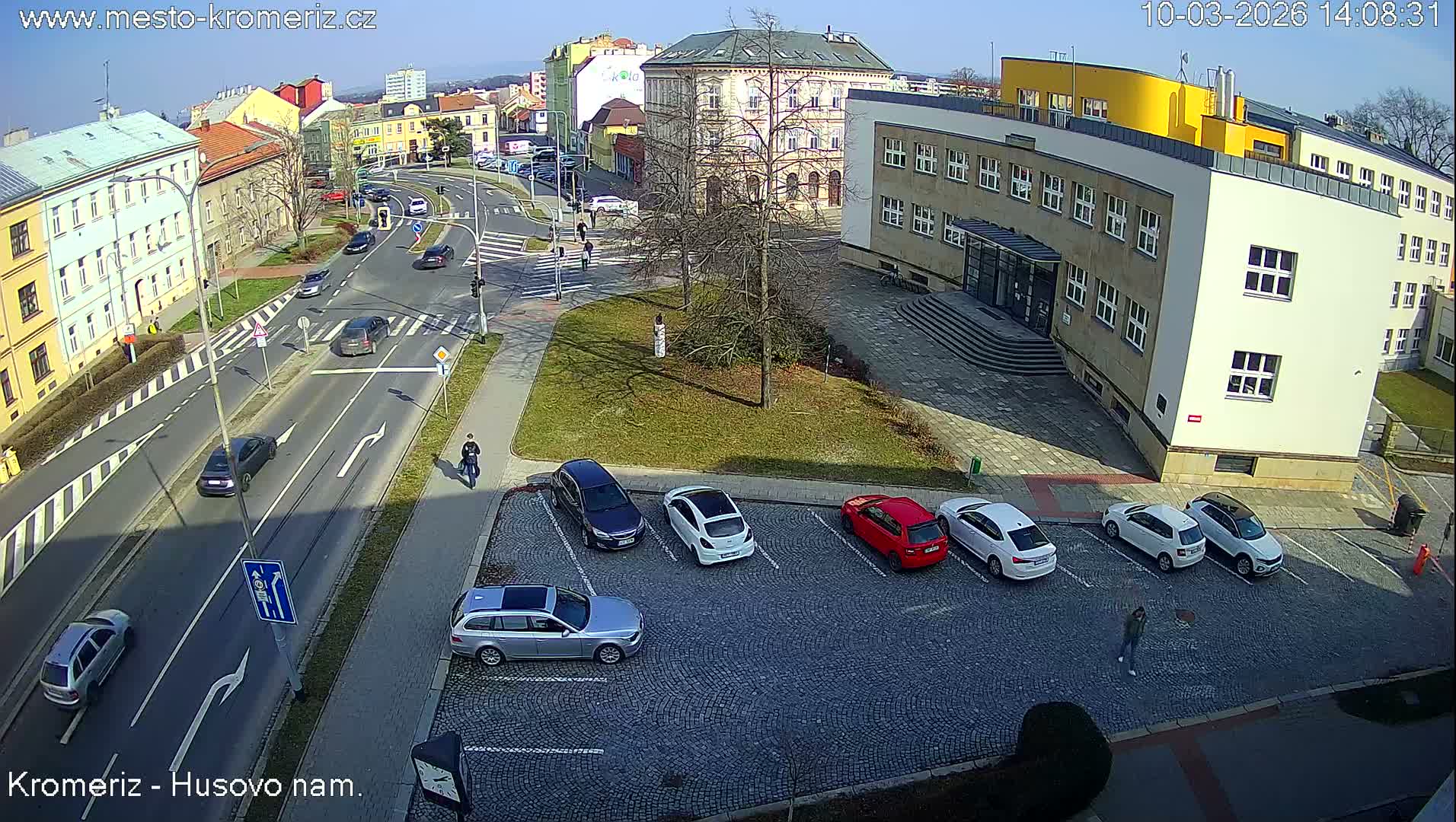 Kroměříž, Husovo & Kotojedska Náměstí  Square Intersection Live Cam - Kromeriz, Zlin, Czechia