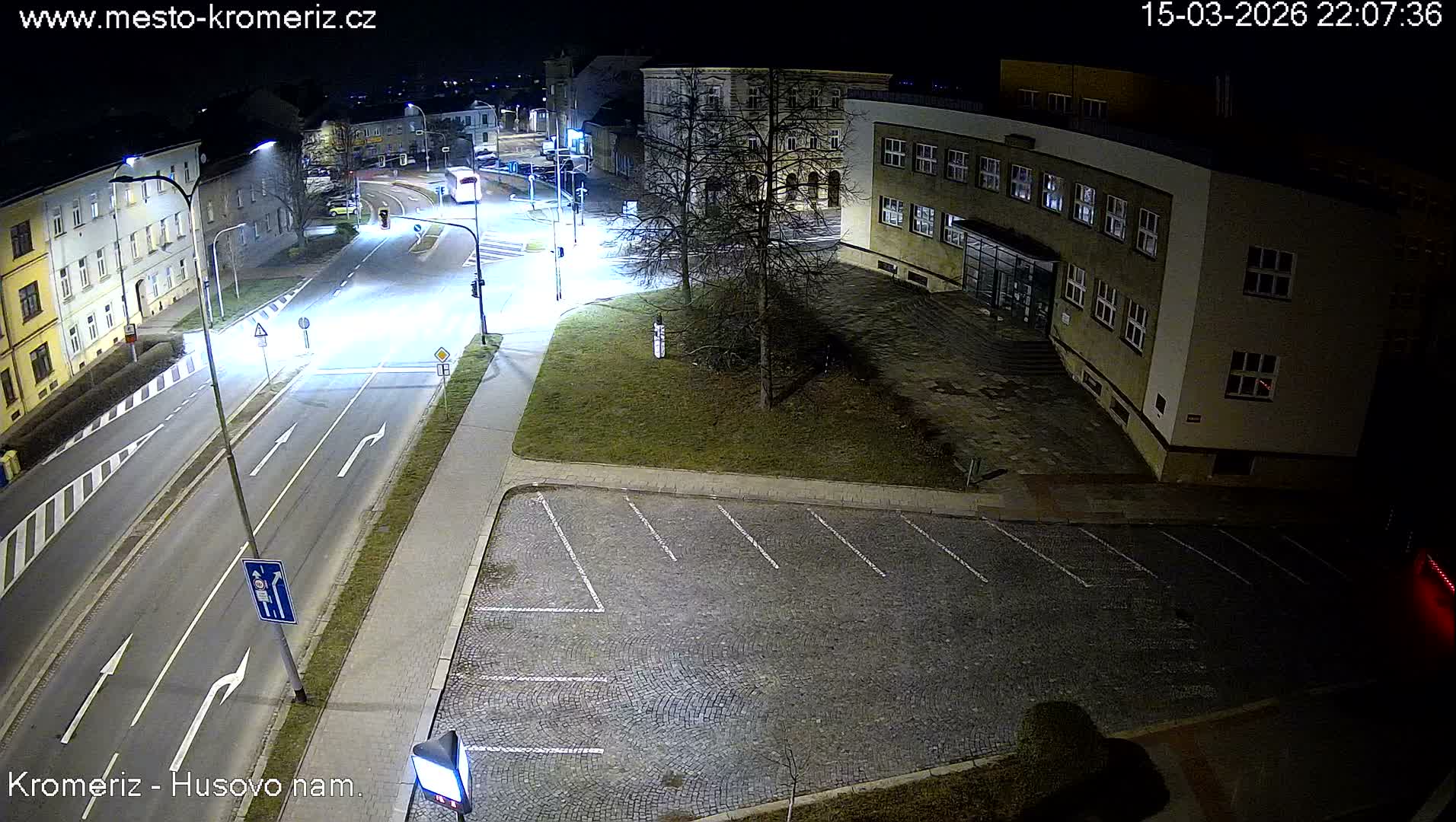 Kroměříž, Husovo & Kotojedska Náměstí  Square Intersection Live Cam - Kromeriz, Zlin, Czechia