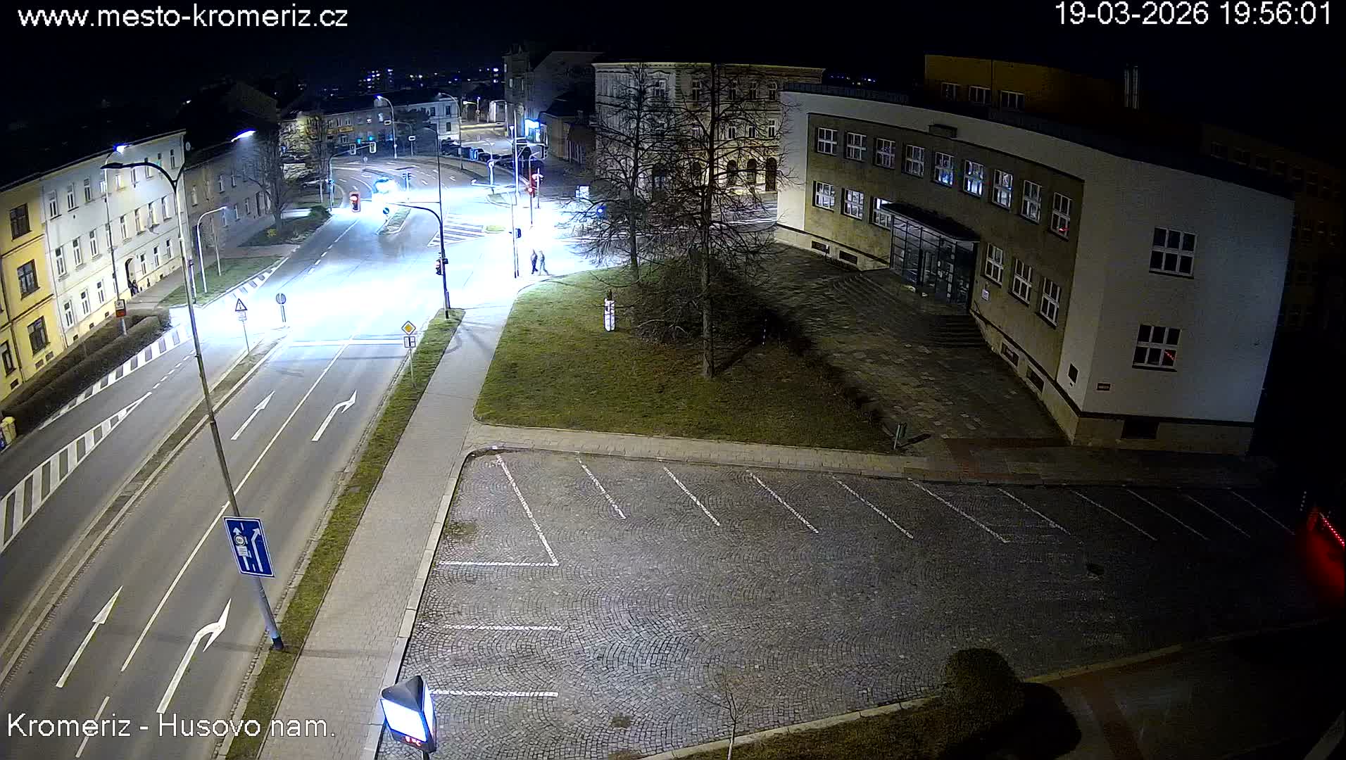 Kroměříž, Husovo & Kotojedska Náměstí  Square Intersection Live Cam - Kromeriz, Zlin, Czechia