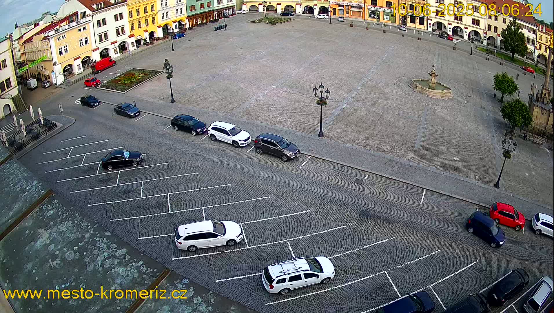 Kroměříž , (Velké náměstí ) Great Square East View Live Cam - Kromeriz, Zlin, Czechia