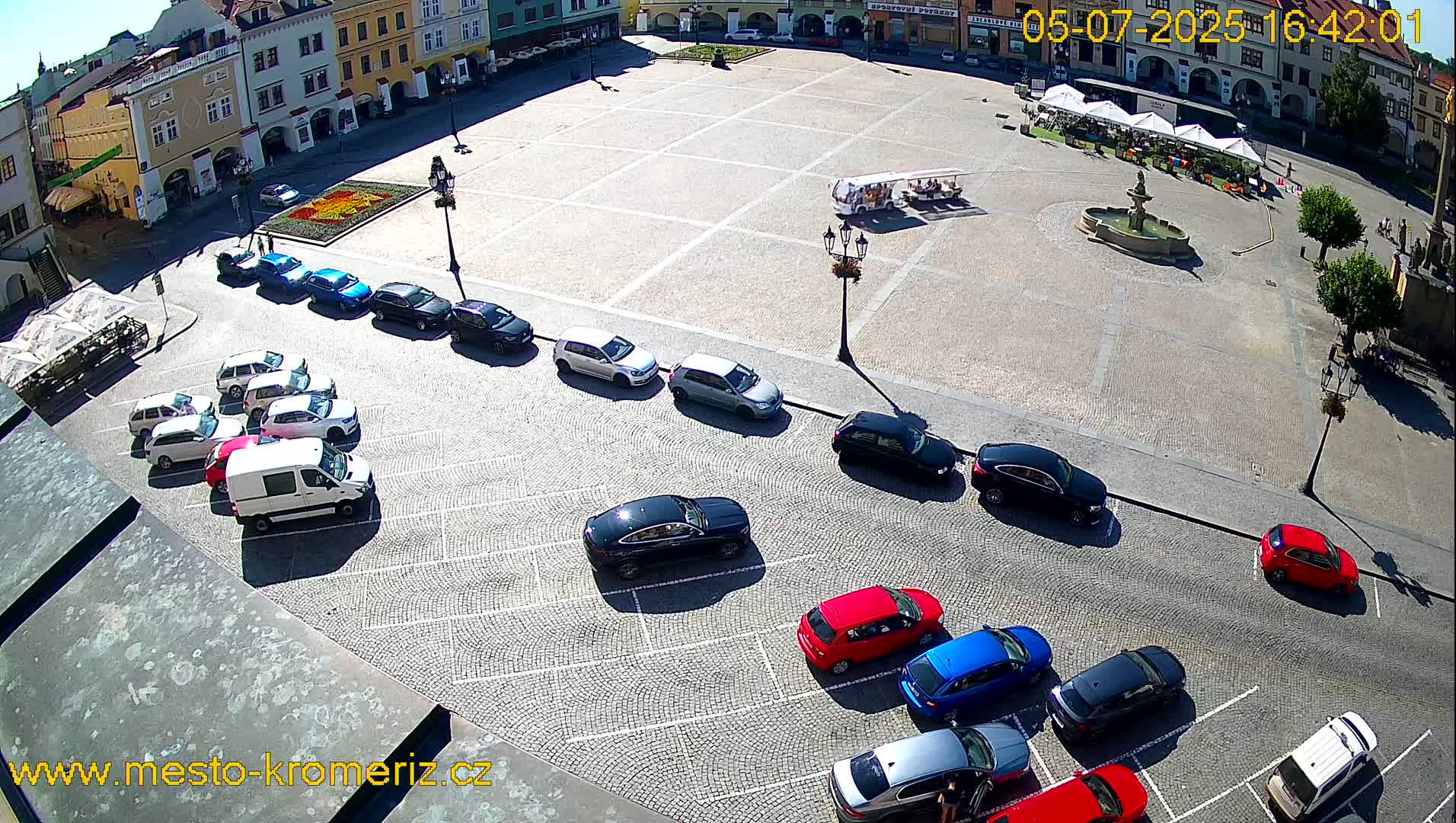 Kroměříž , (Velké náměstí ) Great Square East View Live Cam - Kromeriz, Zlin, Czechia
