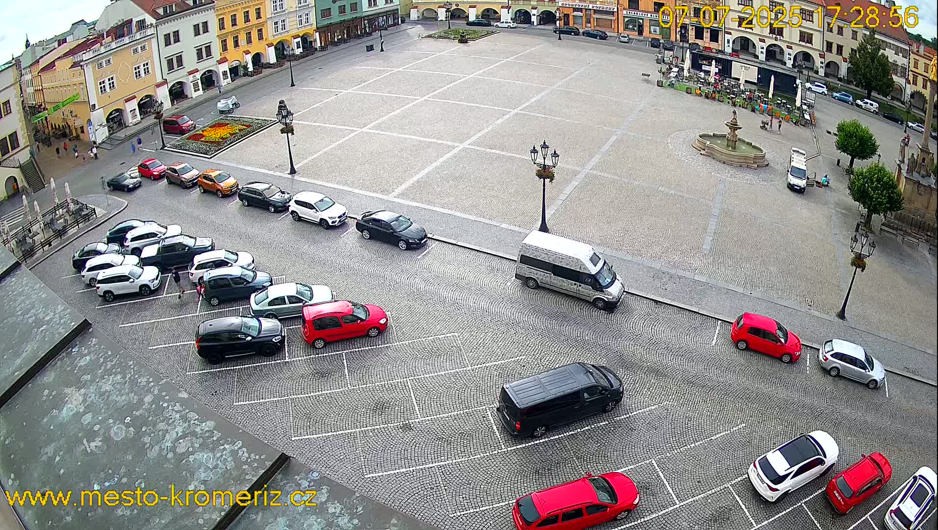 Kroměříž , (Velké náměstí ) Great Square East View Live Cam - Kromeriz, Zlin, Czechia