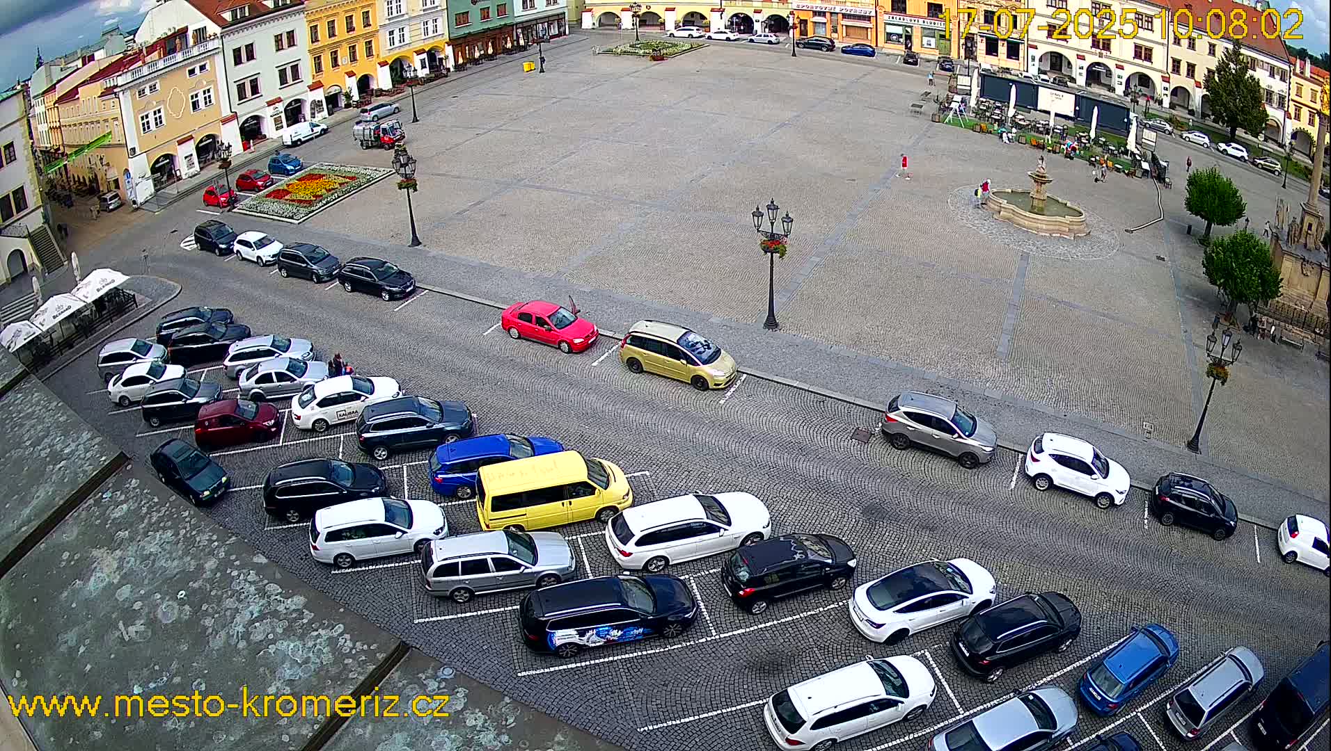 Kroměříž , (Velké náměstí ) Great Square East View Live Cam - Kromeriz, Zlin, Czechia