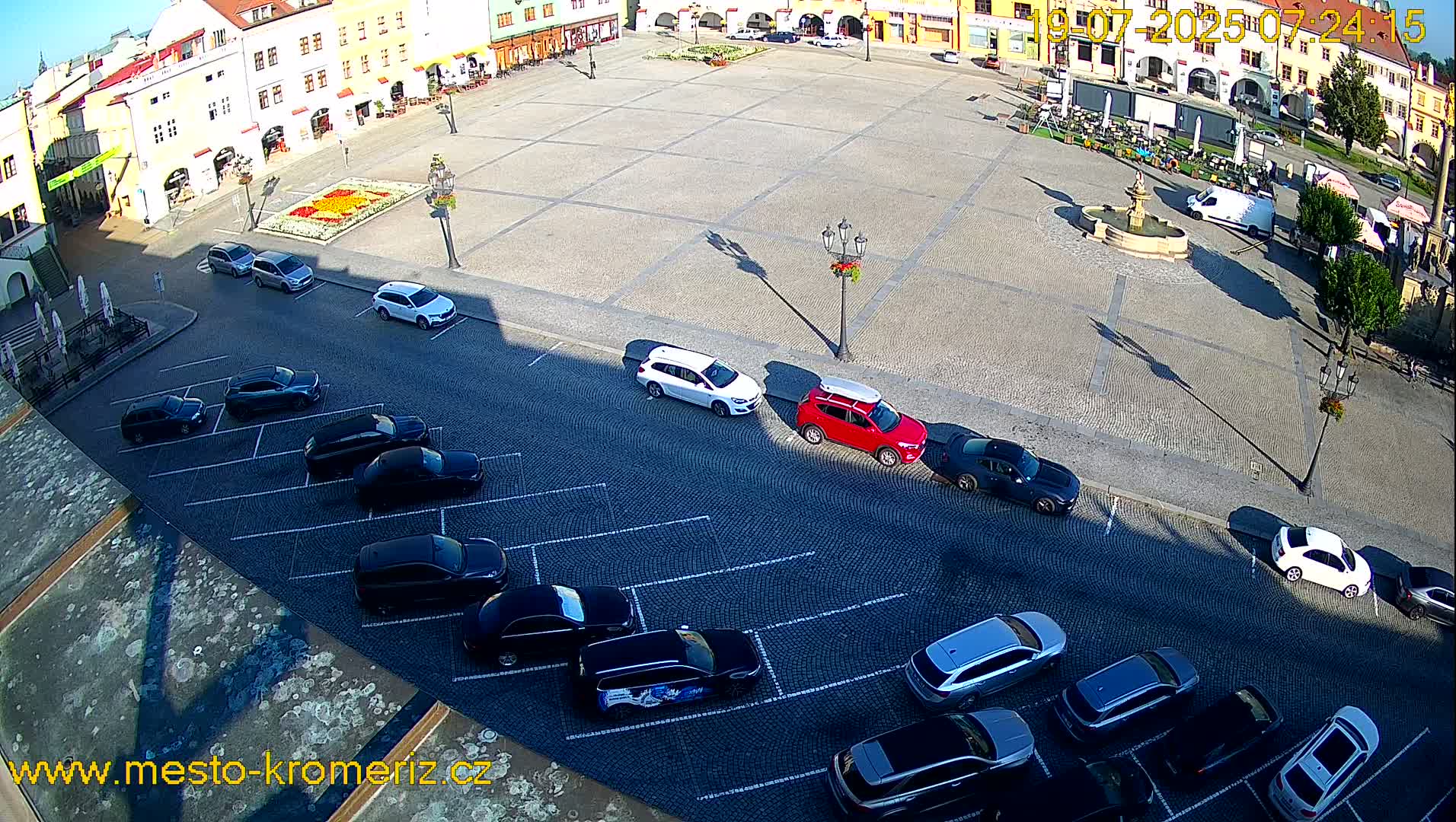 Kroměříž , (Velké náměstí ) Great Square East View Live Cam - Kromeriz, Zlin, Czechia