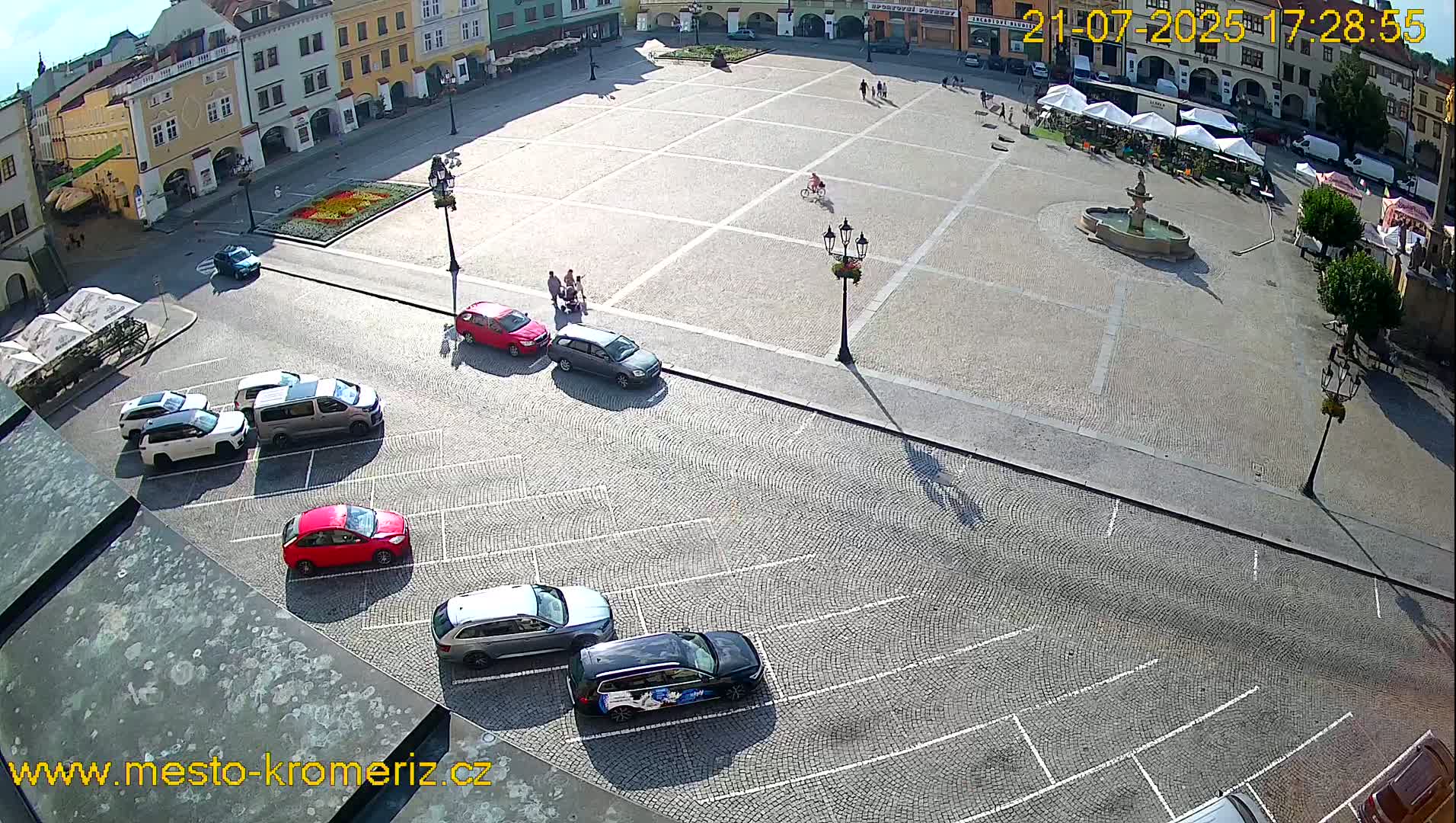 Kroměříž , (Velké náměstí ) Great Square East View Live Cam - Kromeriz, Zlin, Czechia