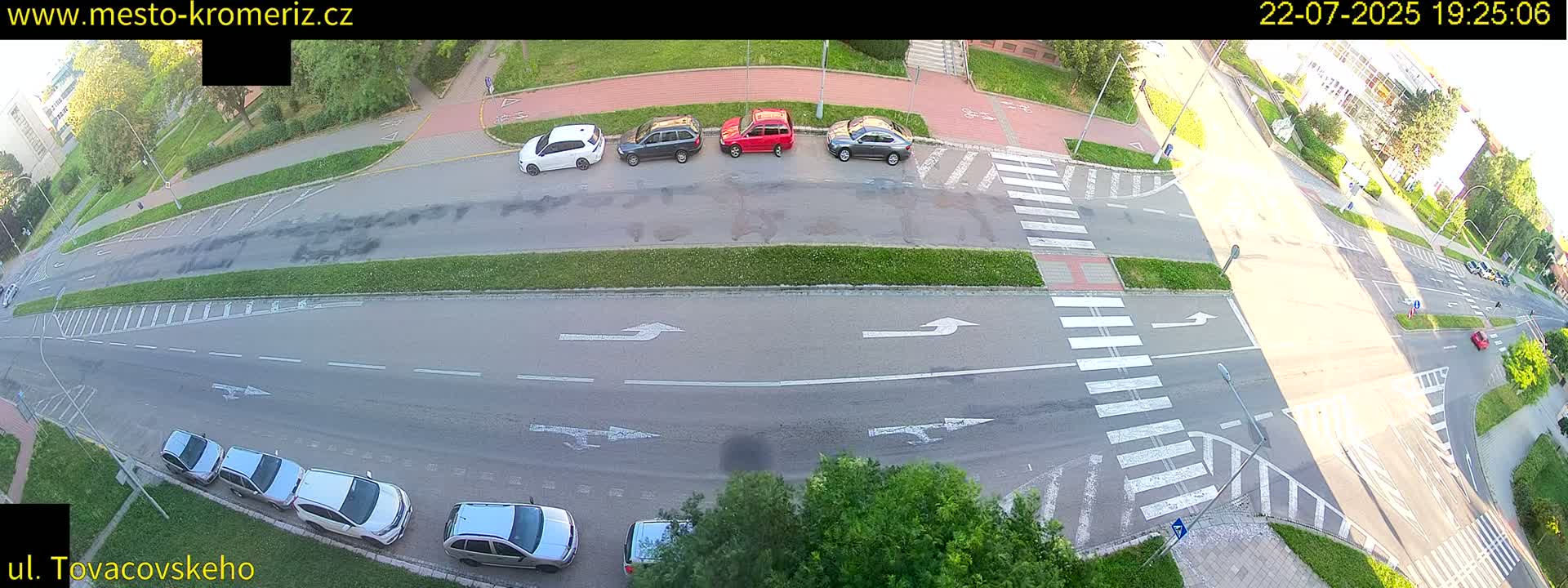 Kroměříž , Tovačovského Junction Live Cam - Kromeriz, Zlin, Czechia