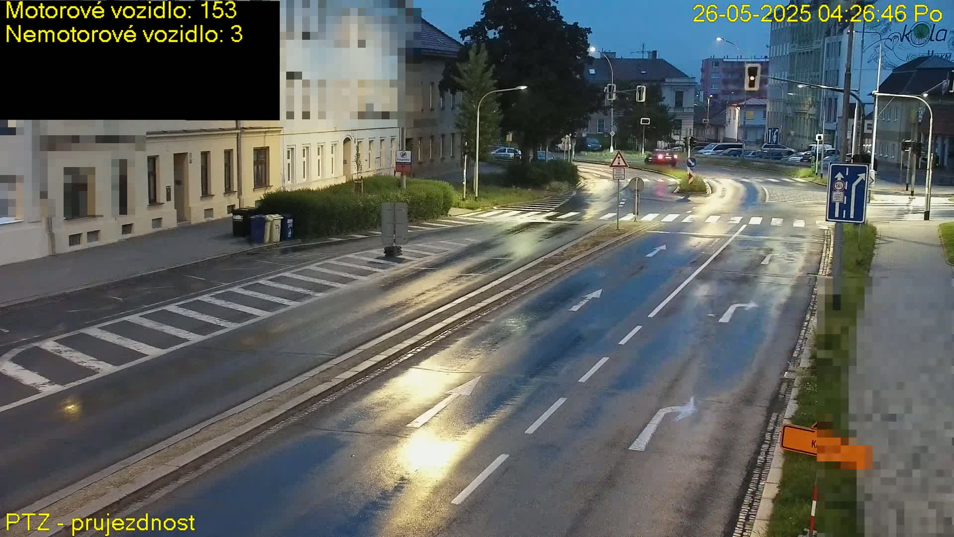Kroměříž, Husovo & Kotojedska Náměstí Square /ul. 1.Máje (1 May Street) Junction Live Cam - Kromeriz, Zlin, Czechia