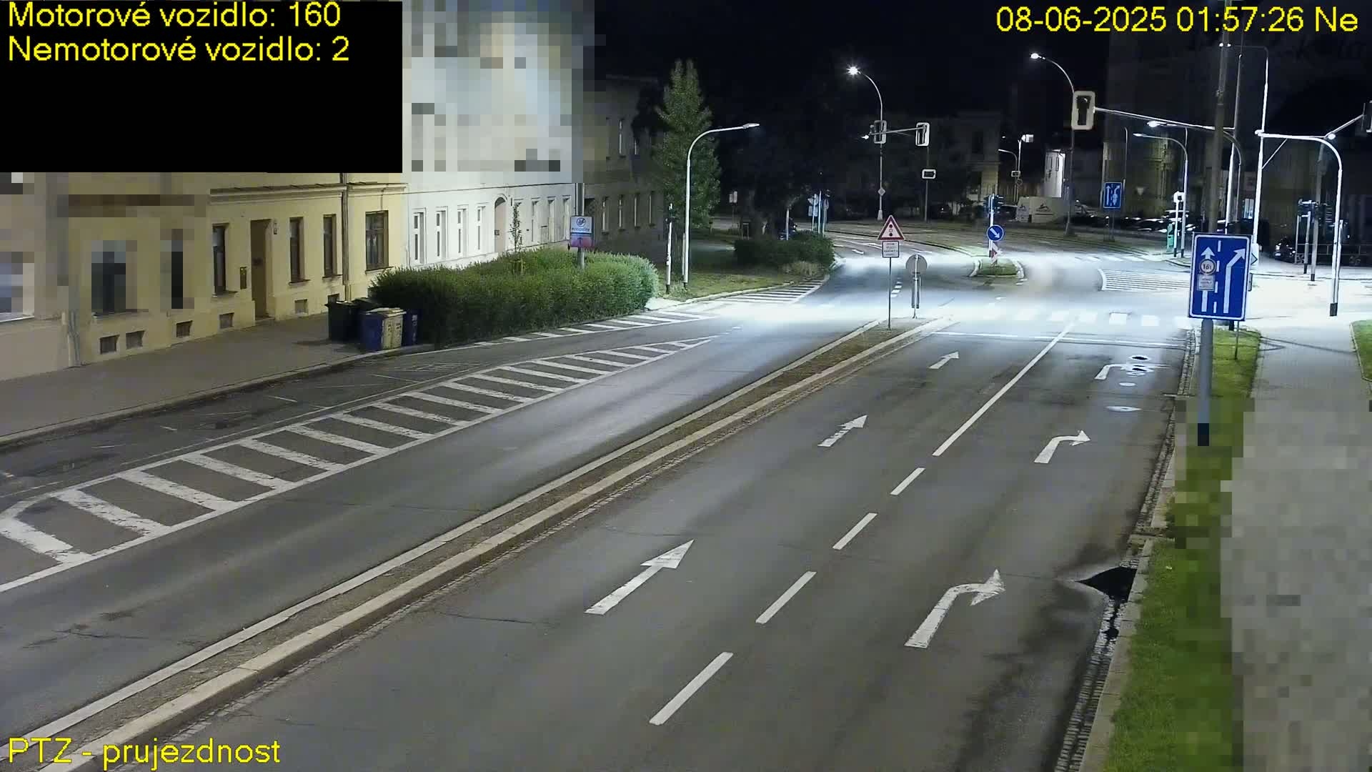 Kroměříž, Husovo & Kotojedska Náměstí Square /ul. 1.Máje (1 May Street) Junction Live Cam - Kromeriz, Zlin, Czechia