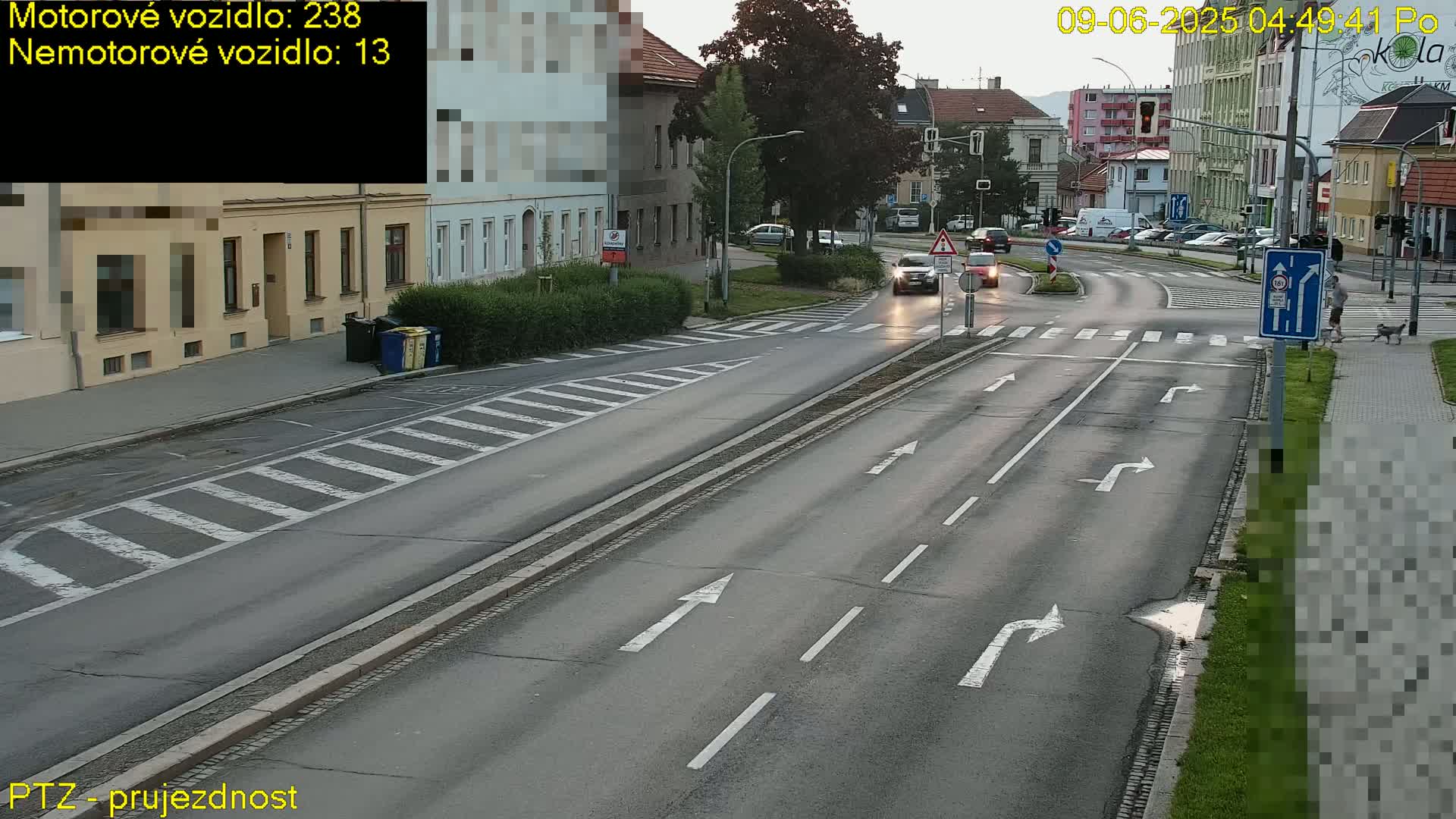 Kroměříž, Husovo & Kotojedska Náměstí Square /ul. 1.Máje (1 May Street) Junction Live Cam - Kromeriz, Zlin, Czechia