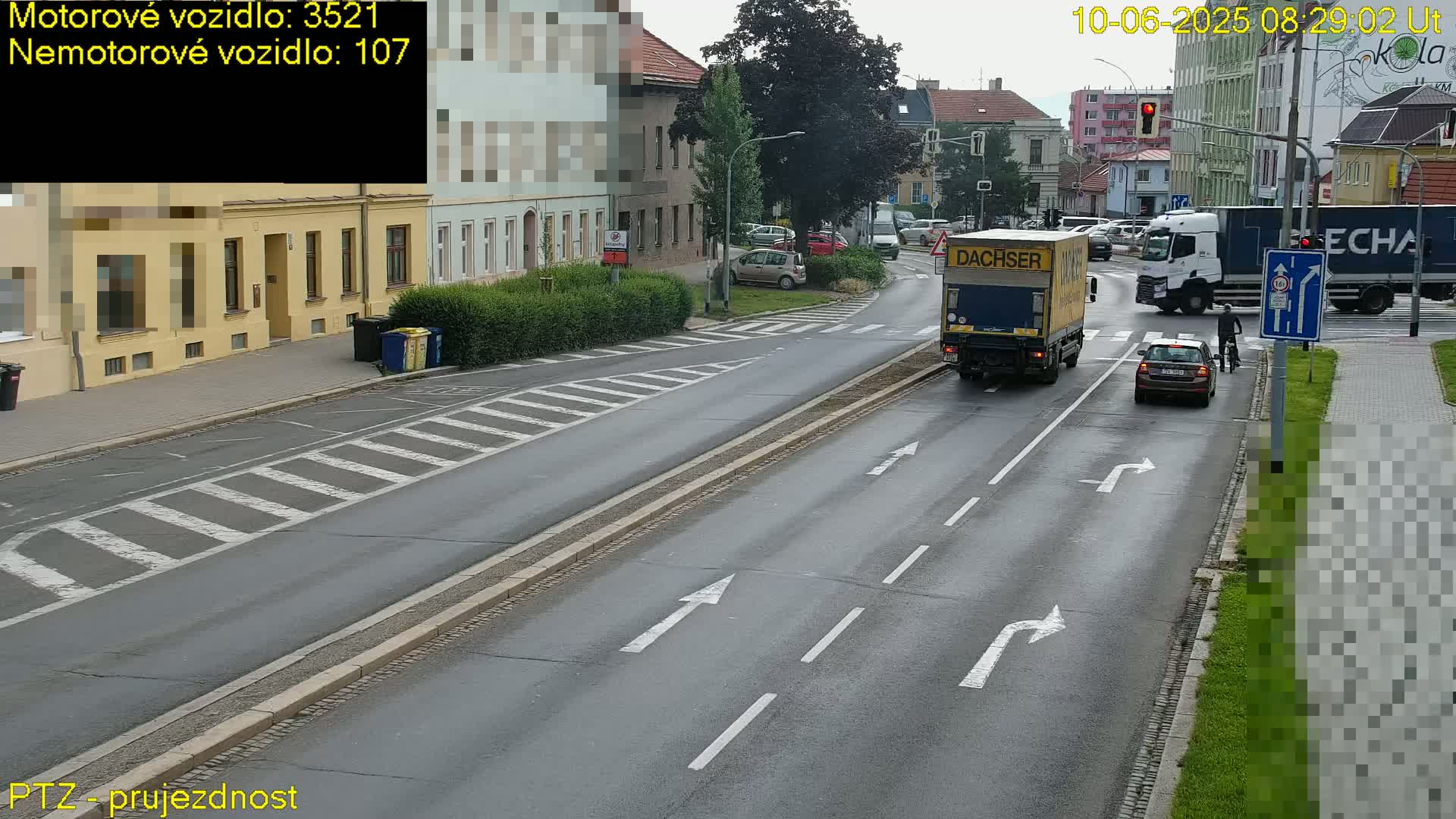 Kroměříž, Husovo & Kotojedska Náměstí Square /ul. 1.Máje (1 May Street) Junction Live Cam - Kromeriz, Zlin, Czechia