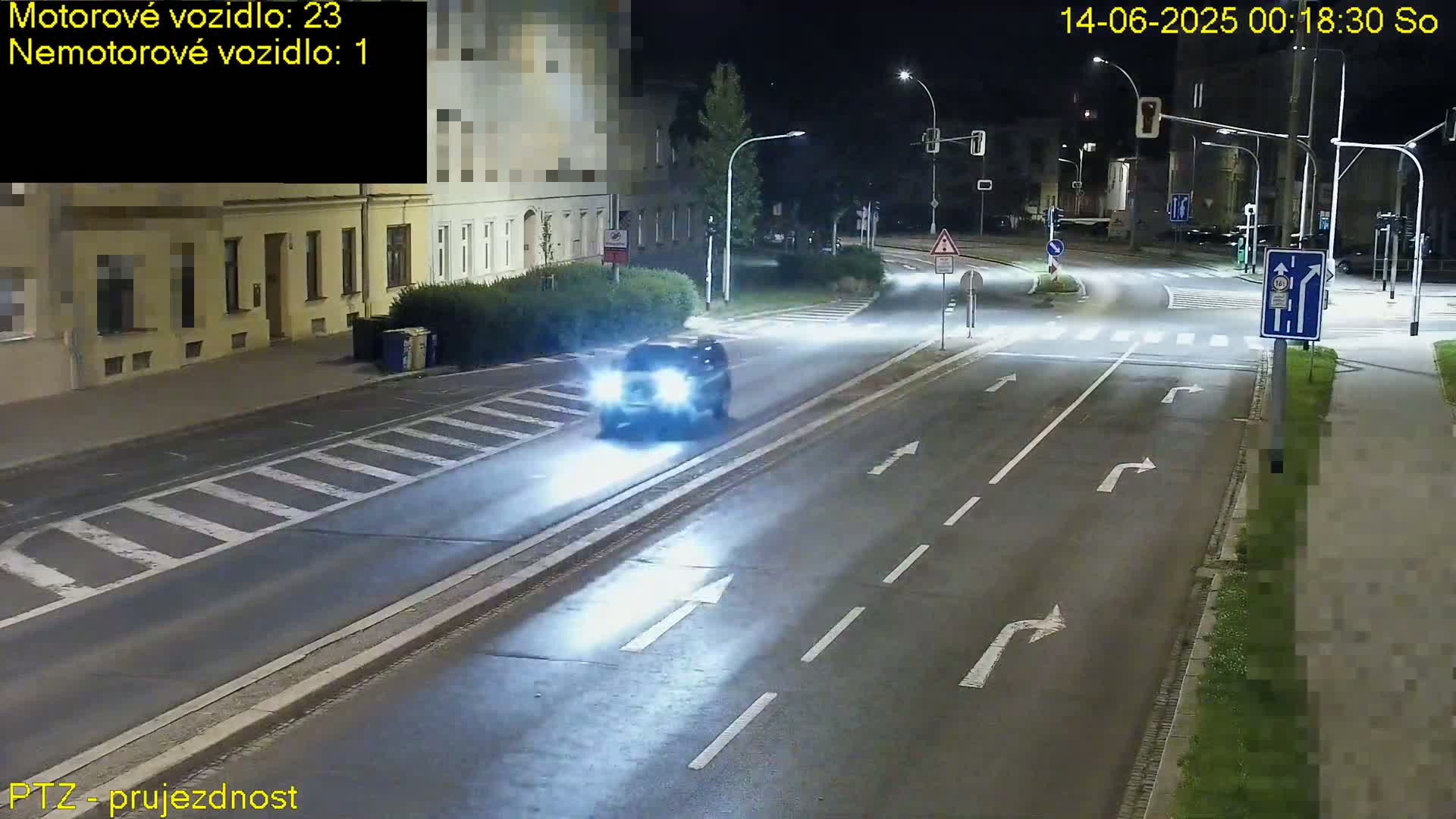Kroměříž, Husovo & Kotojedska Náměstí Square /ul. 1.Máje (1 May Street) Junction Live Cam - Kromeriz, Zlin, Czechia