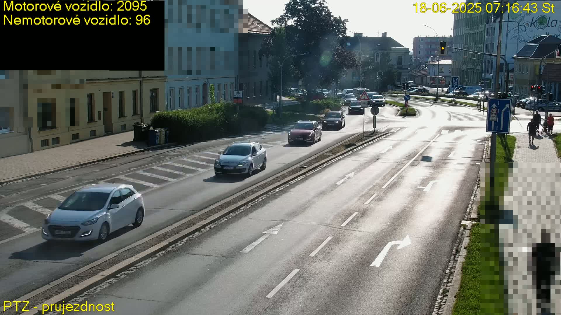Kroměříž, Husovo & Kotojedska Náměstí Square /ul. 1.Máje (1 May Street) Junction Live Cam - Kromeriz, Zlin, Czechia