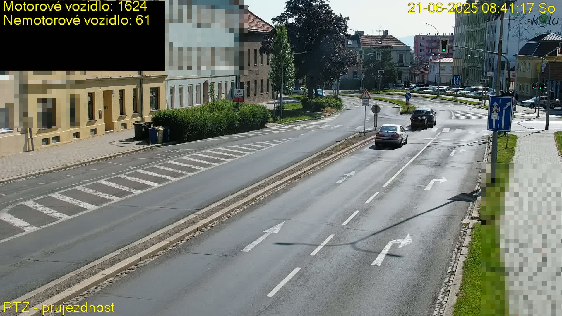 Kroměříž, Husovo & Kotojedska Náměstí Square /ul. 1.Máje (1 May Street) Junction Live Cam - Kromeriz, Zlin, Czechia