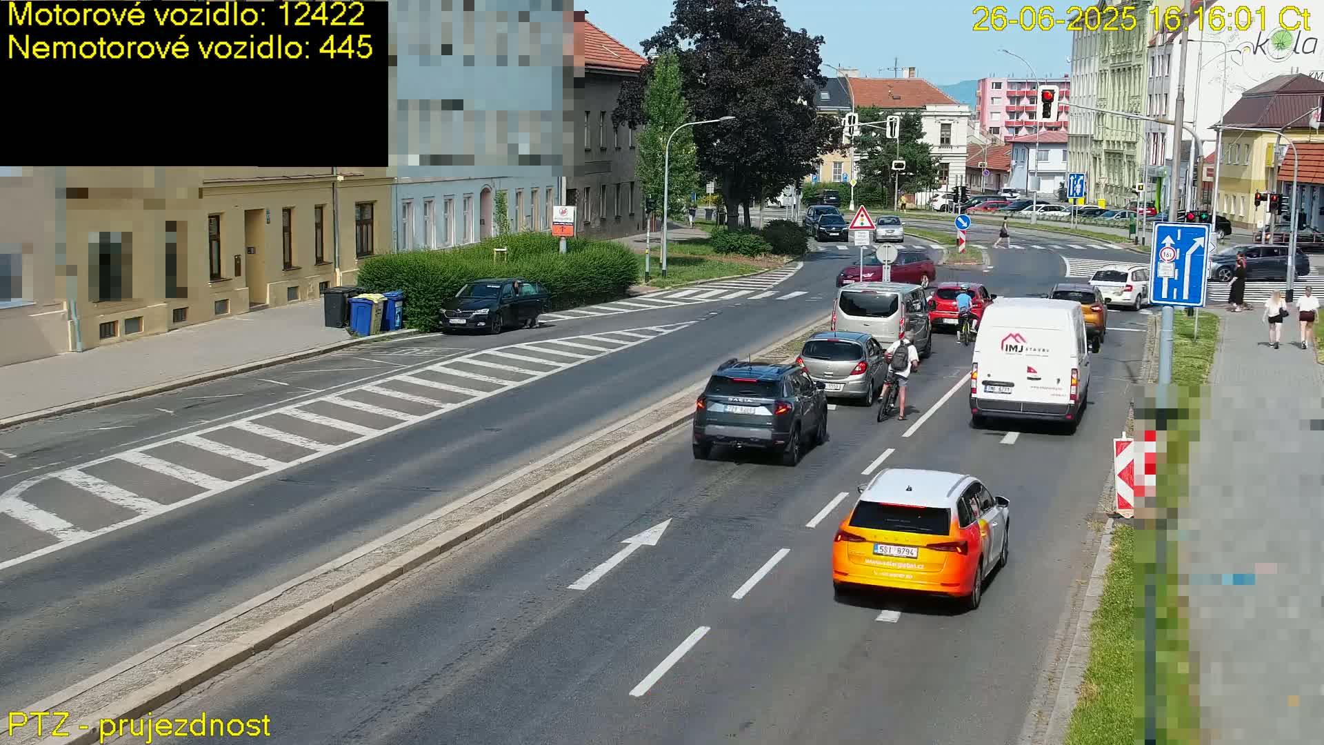 Kroměříž, Husovo & Kotojedska Náměstí Square /ul. 1.Máje (1 May Street) Junction Live Cam - Kromeriz, Zlin, Czechia