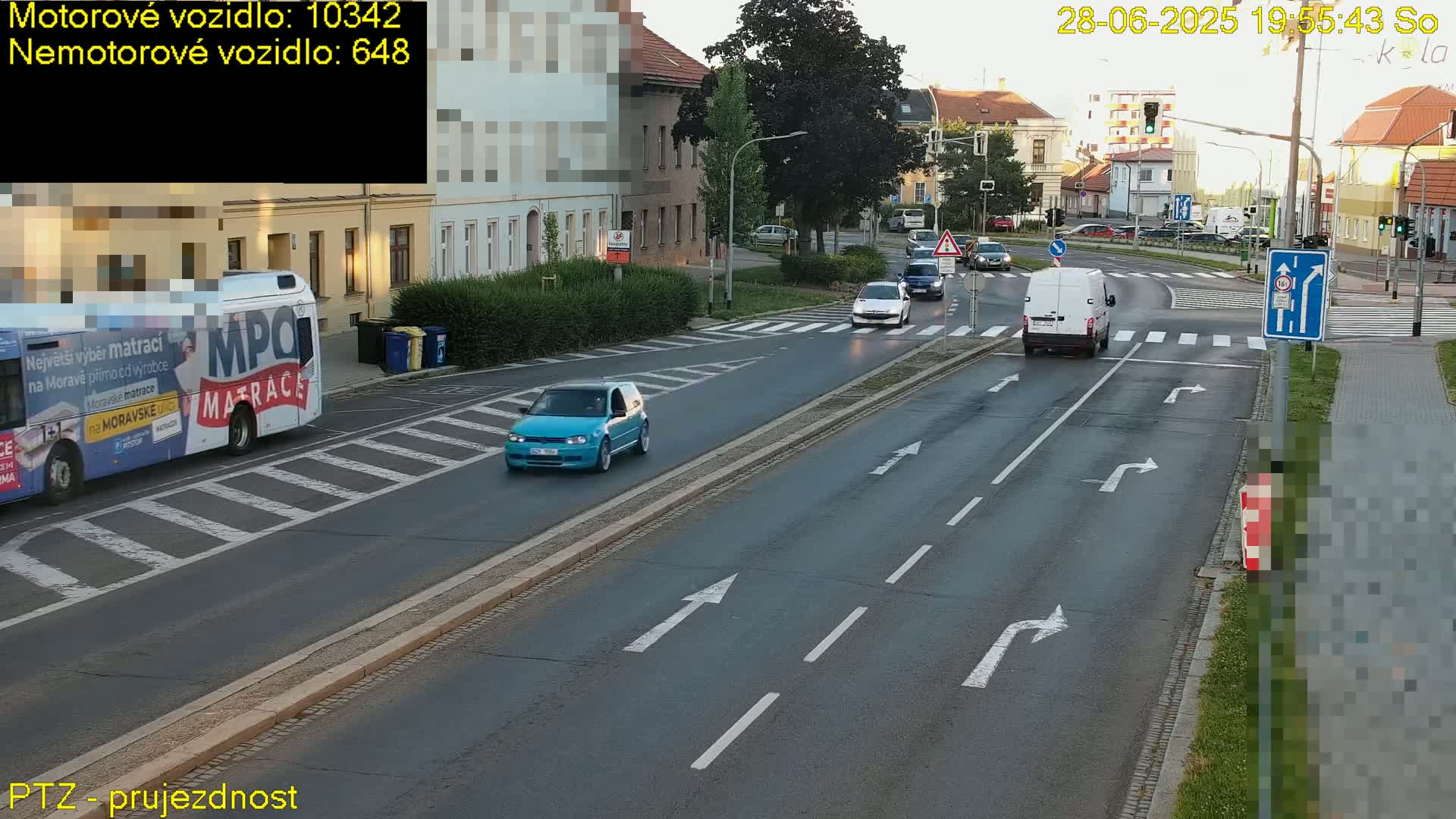 Kroměříž, Husovo & Kotojedska Náměstí Square /ul. 1.Máje (1 May Street) Junction Live Cam - Kromeriz, Zlin, Czechia