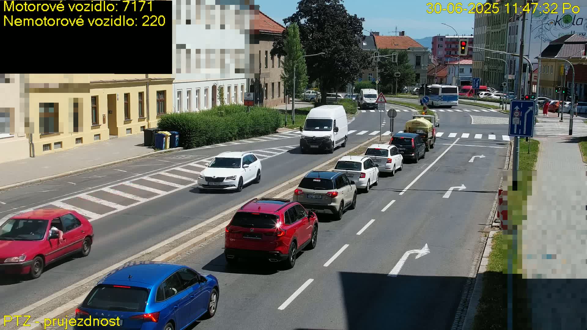 Kroměříž, Husovo & Kotojedska Náměstí Square /ul. 1.Máje (1 May Street) Junction Live Cam - Kromeriz, Zlin, Czechia