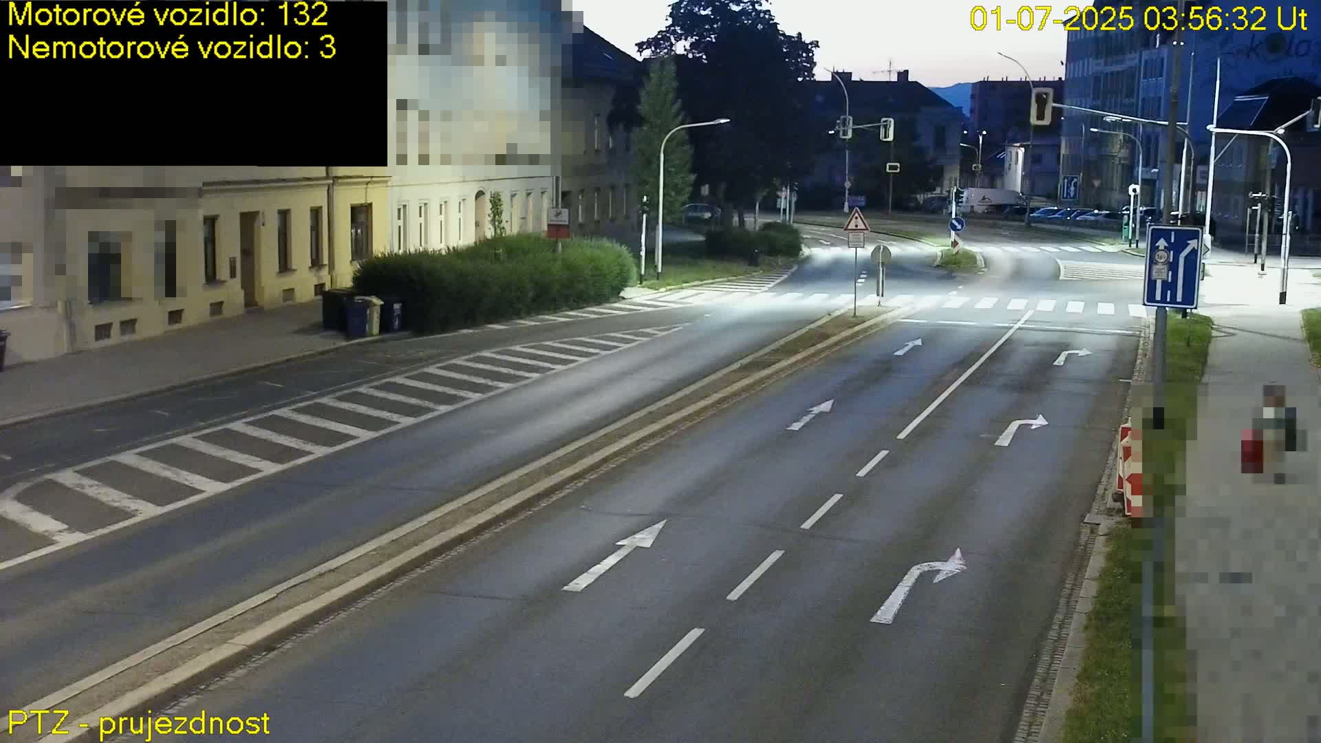Kroměříž, Husovo & Kotojedska Náměstí Square /ul. 1.Máje (1 May Street) Junction Live Cam - Kromeriz, Zlin, Czechia