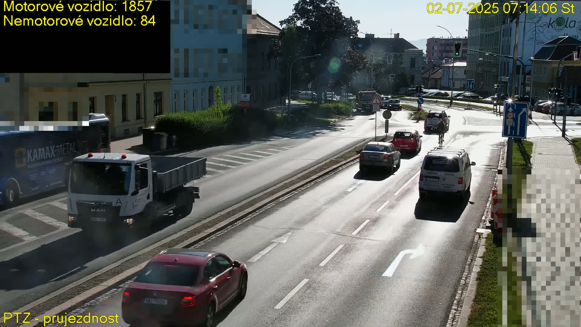 Kroměříž, Husovo & Kotojedska Náměstí Square /ul. 1.Máje (1 May Street) Junction Live Cam - Kromeriz, Zlin, Czechia